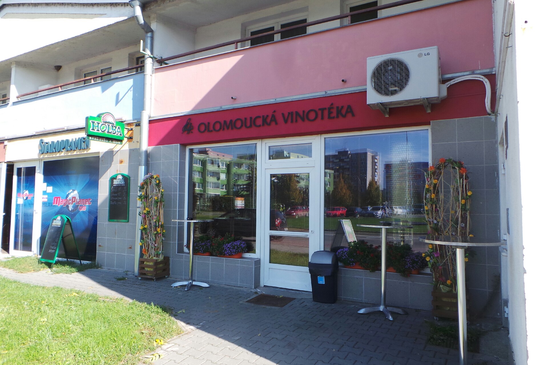 4. OLOMOUCKÁ VINOTÉKA