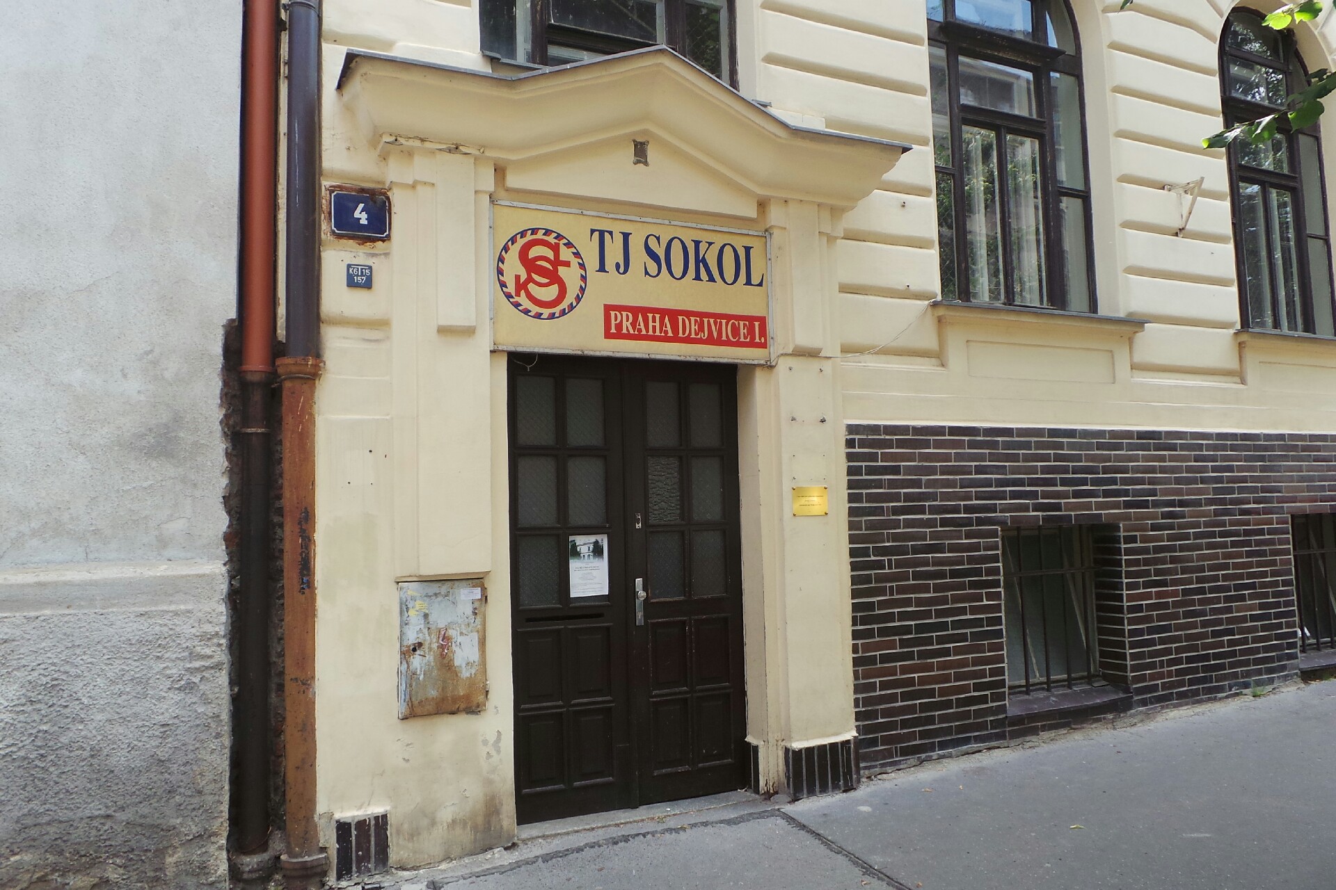 Junák - český skaut, 18. středisko Kruh Praha