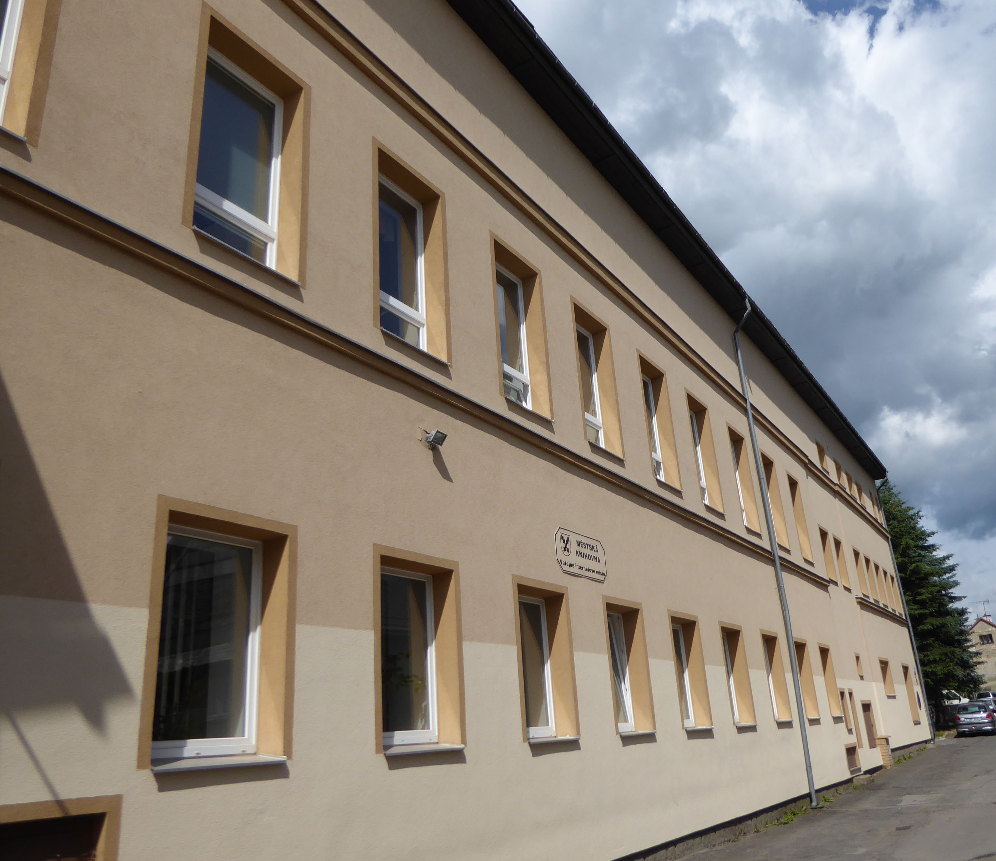Městská knihovna Cvikov foto 3