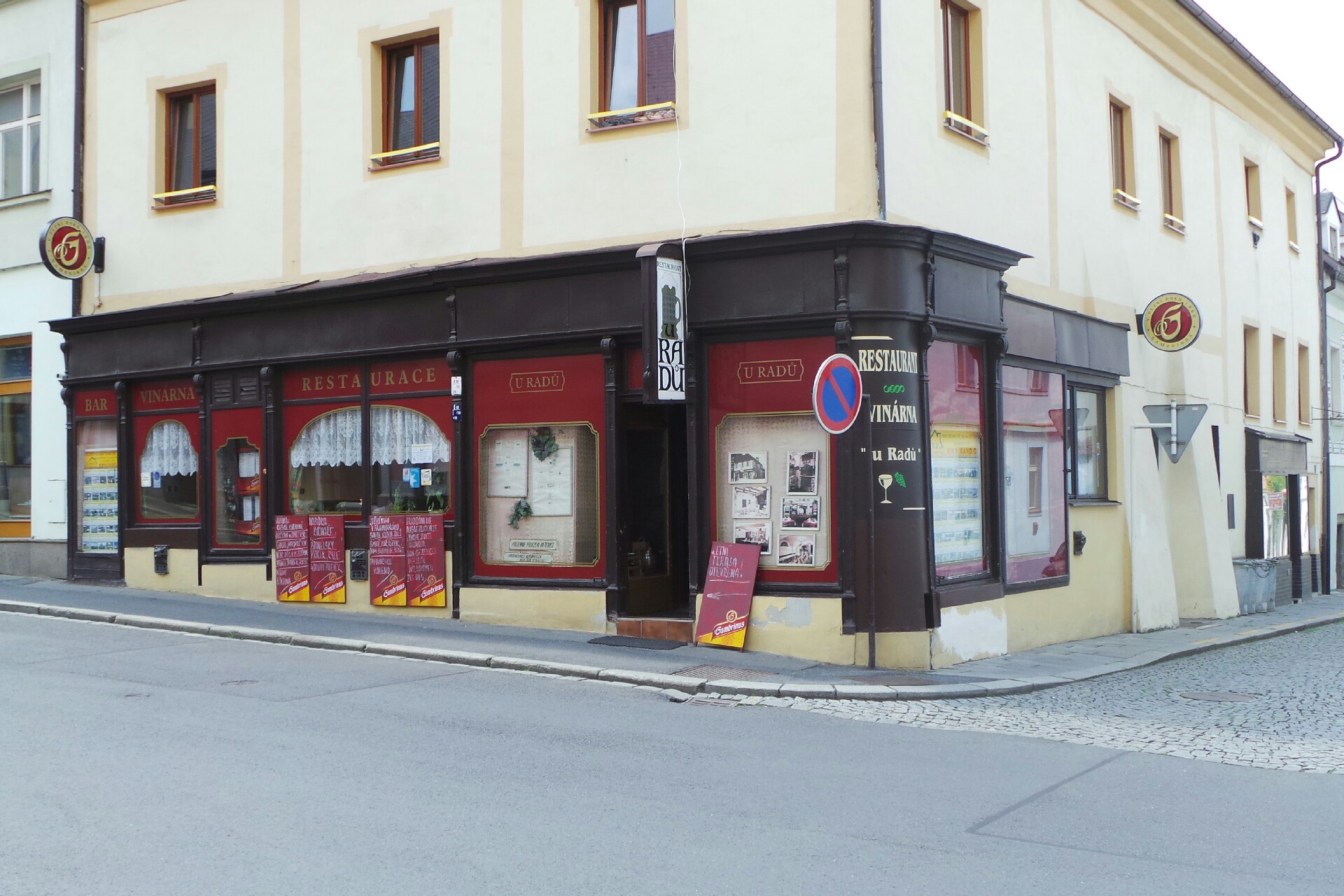 Restaurace a Vinárna U Radů