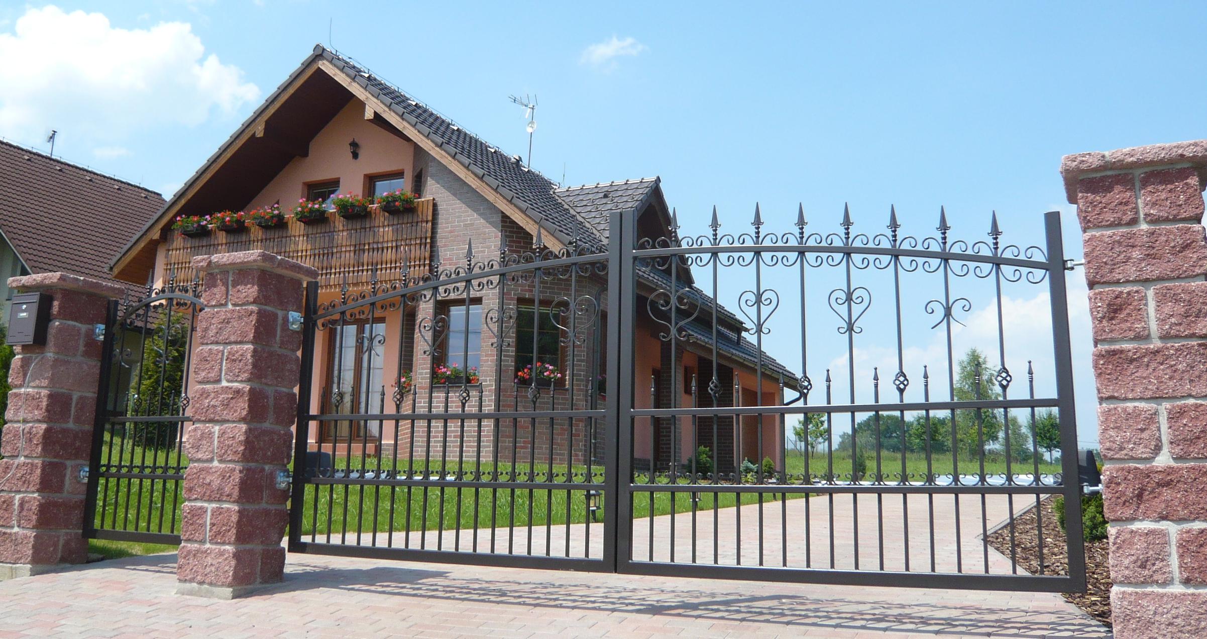 BUBÍK - vrata, brány, žaluzie, rolety foto 5