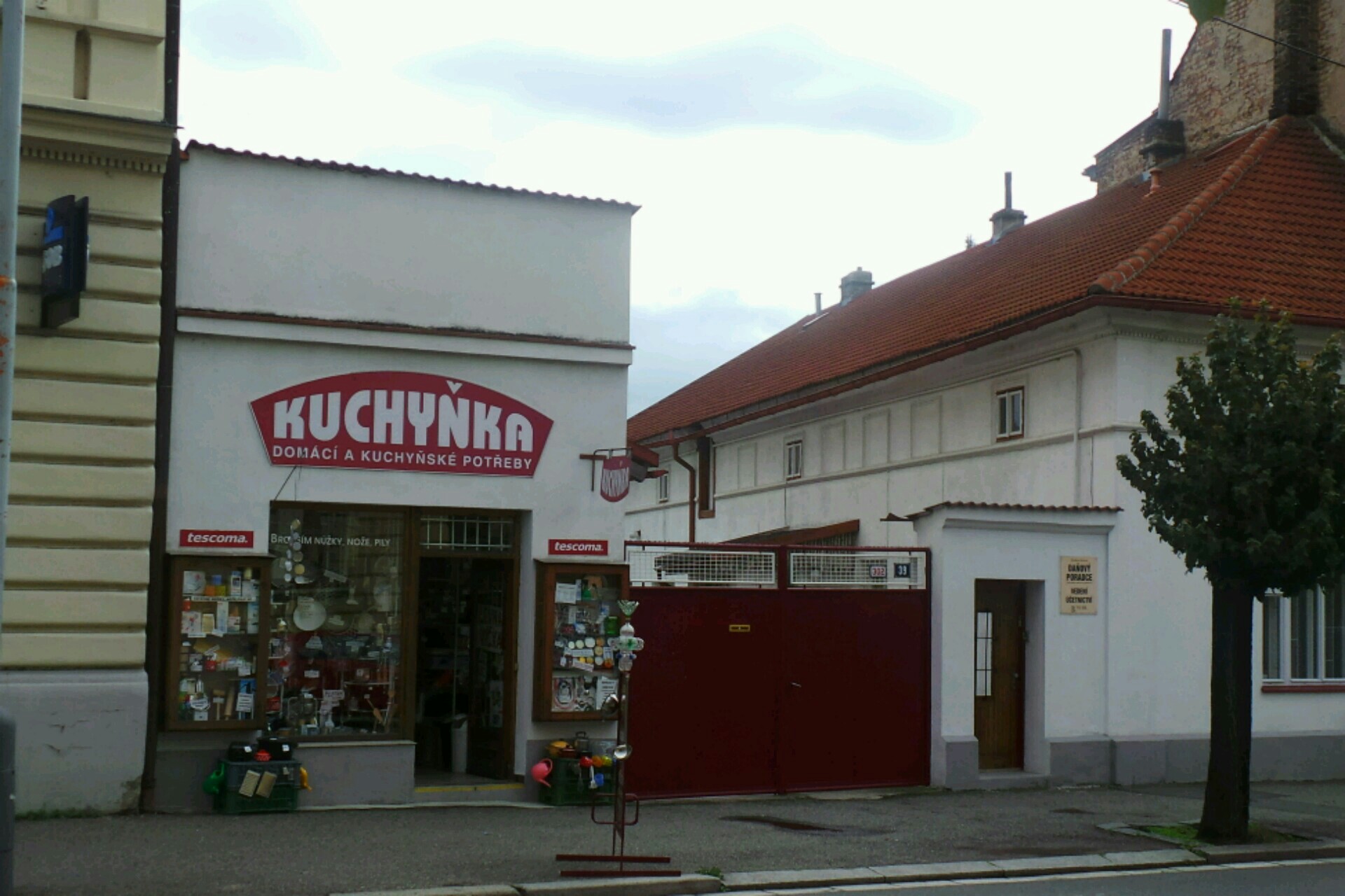 KUCHYŇKA  -  DOMÁCÍ POTŘEBY
