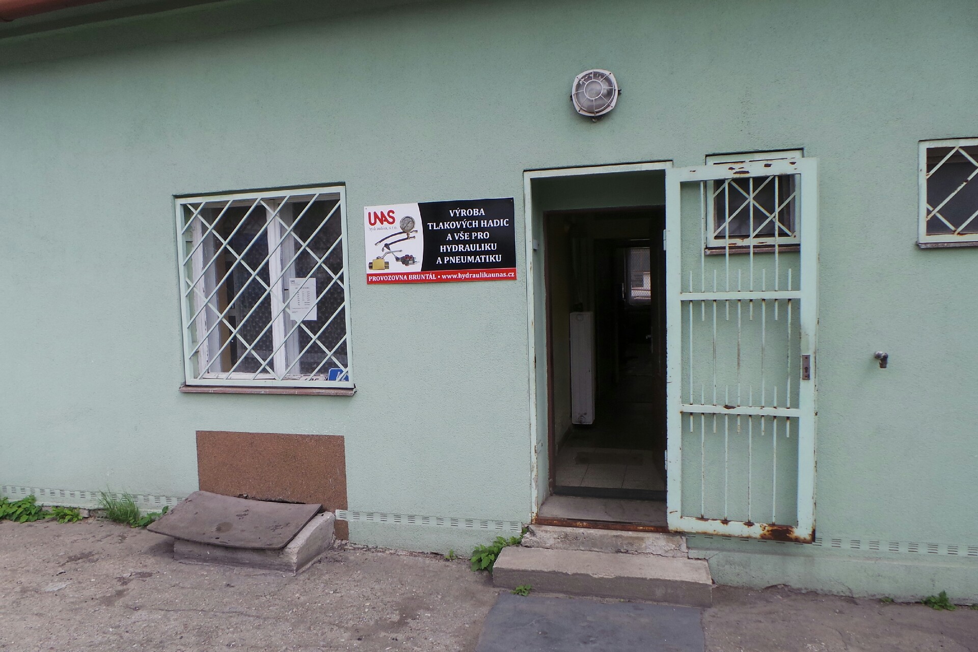 UNAS hydraulika, s.r.o.