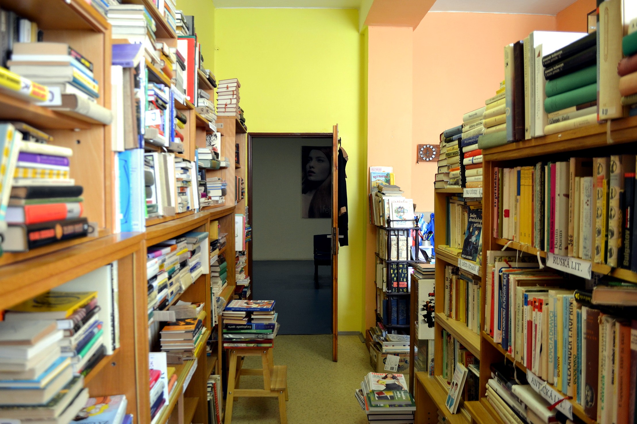 Antikvariát Kapa foto 2