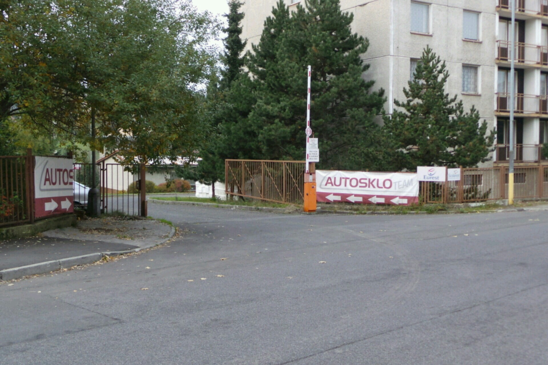 AUTOSKLO TEAM