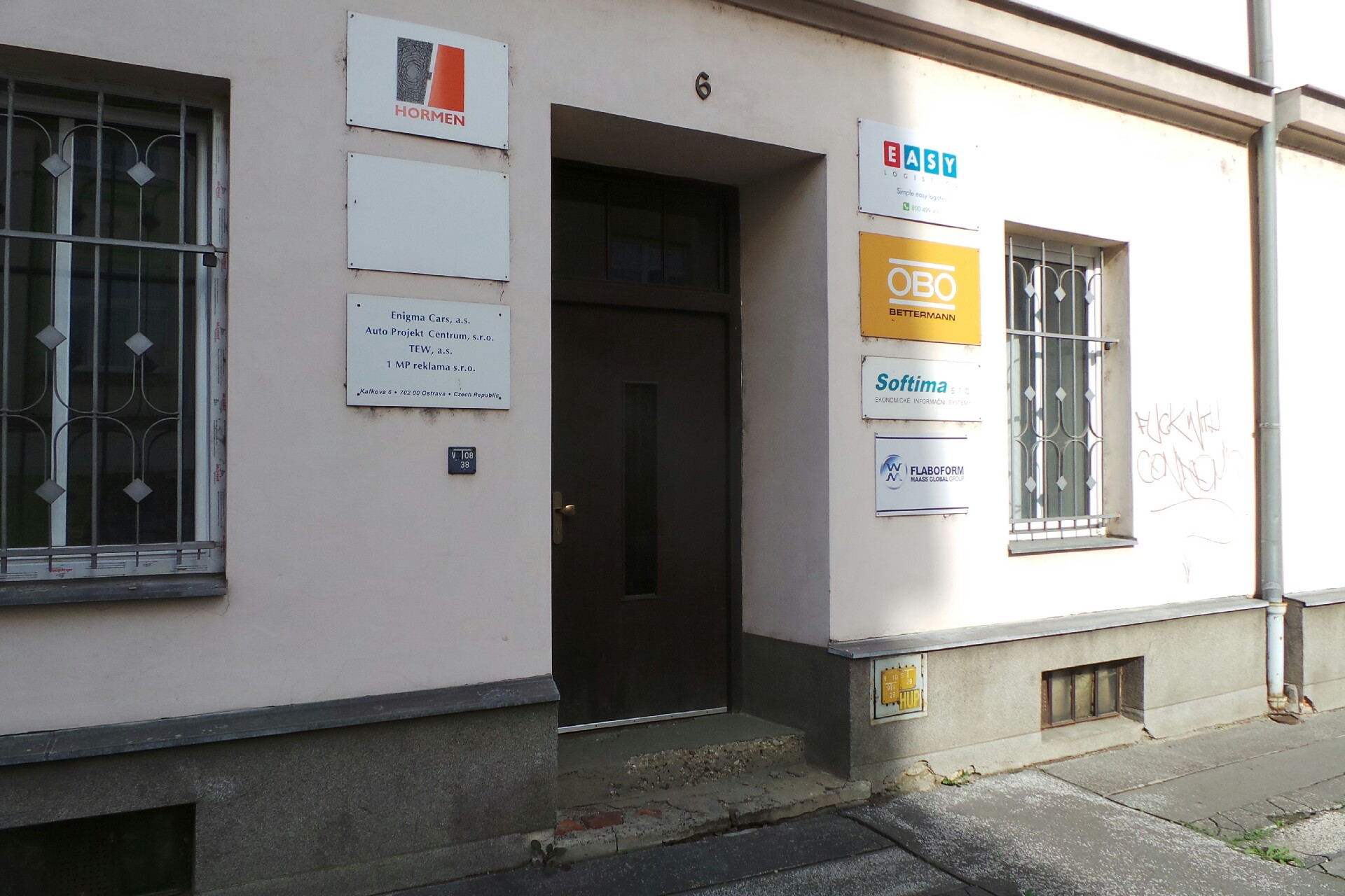 Easy Logistics, s.r.o. - nadrozměrná přeprava