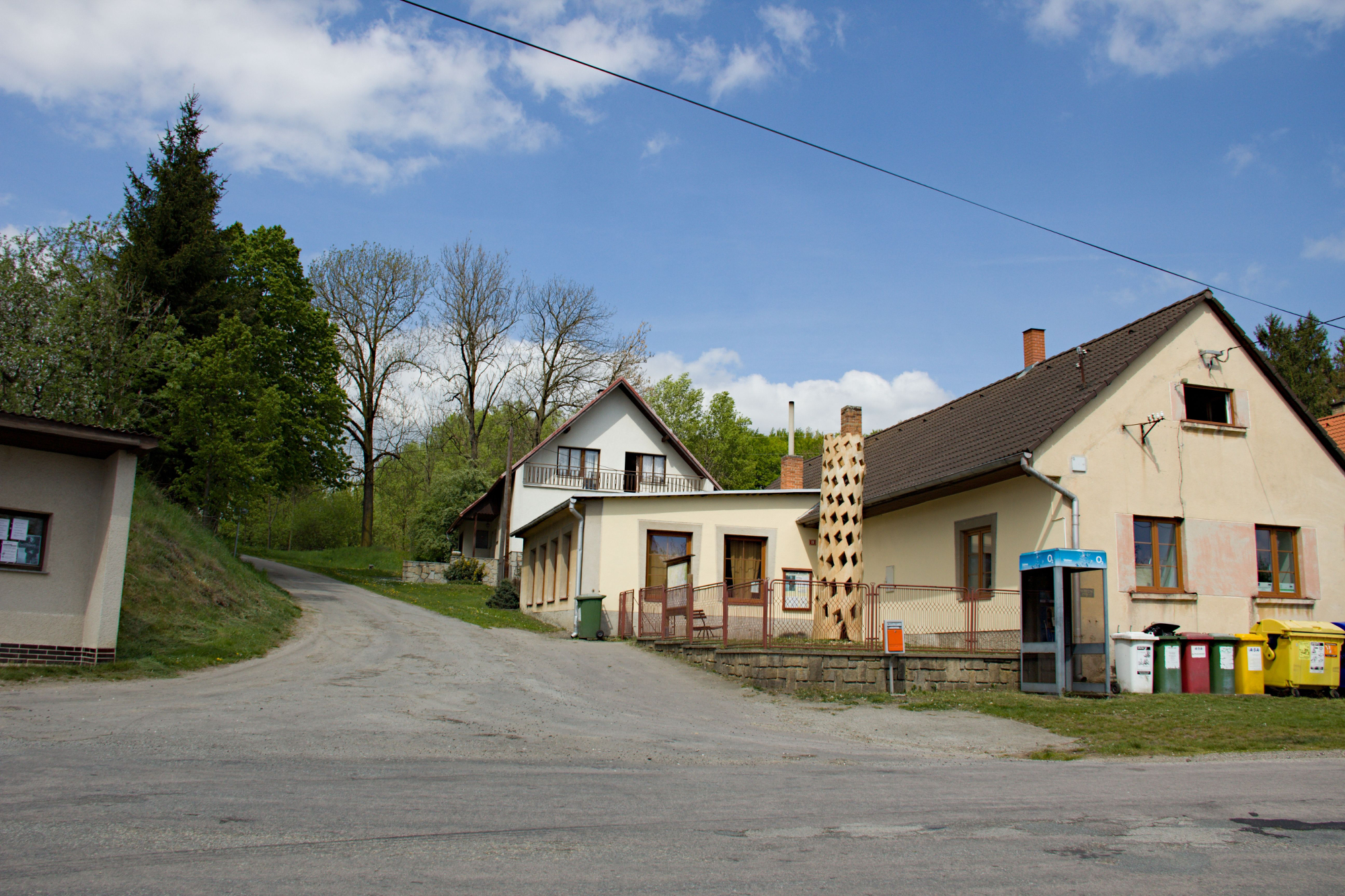 Zvolenovice - obecní úřad foto 2