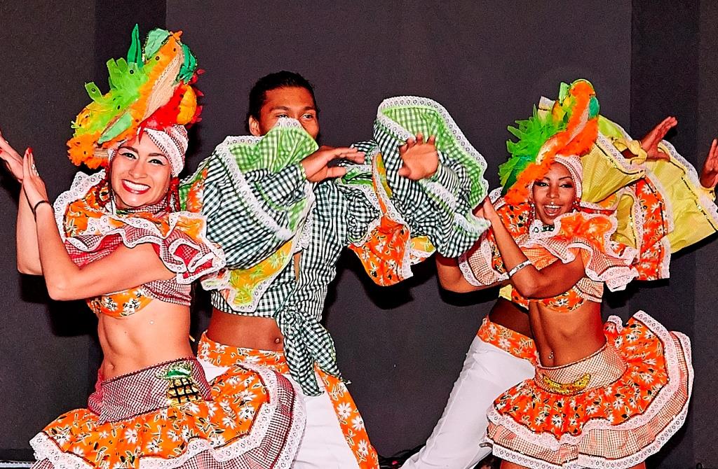 Tradición - latinskoamerická taneční skupina foto 3