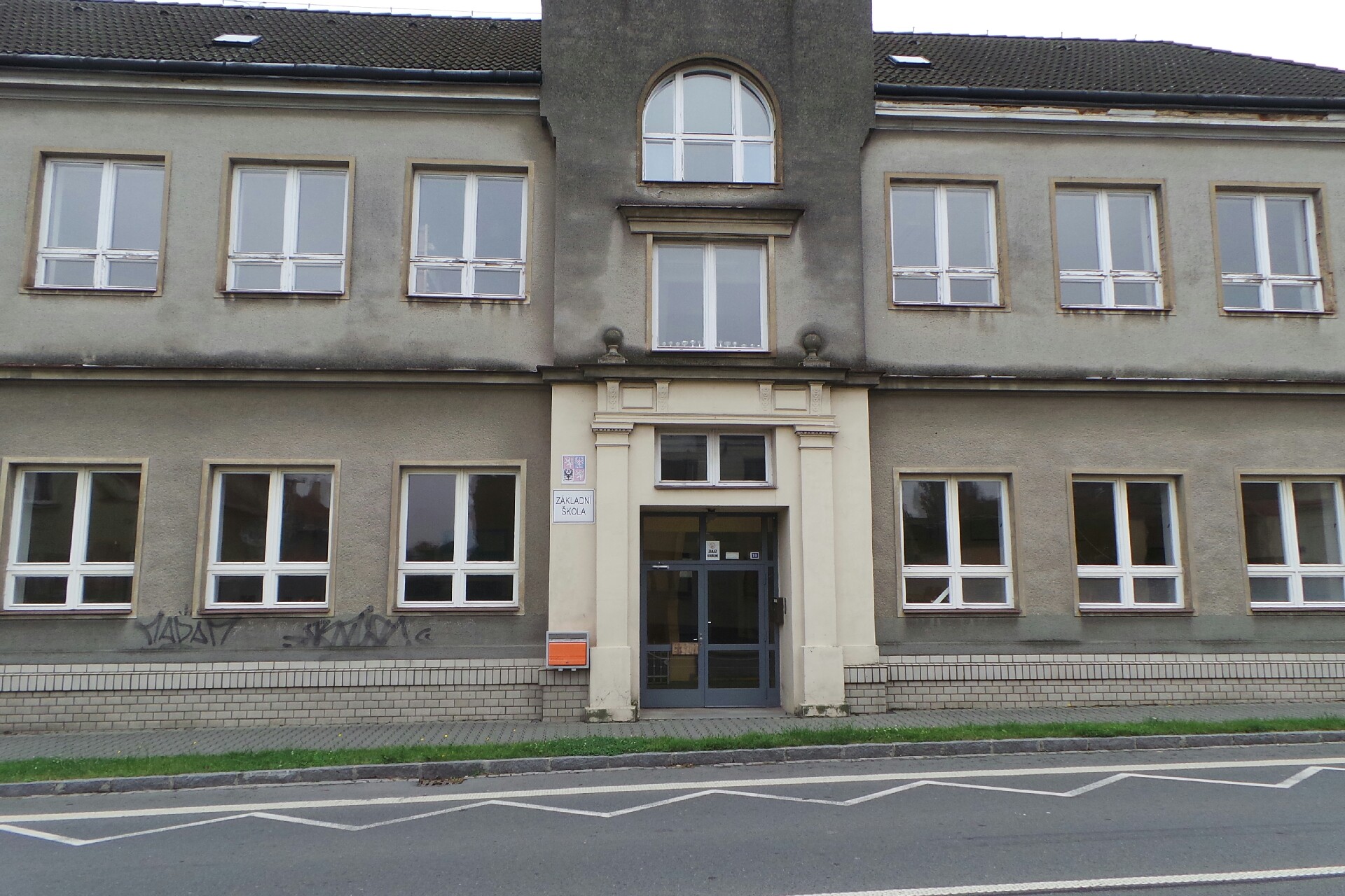 Základní škola Opava, Vrchní 19