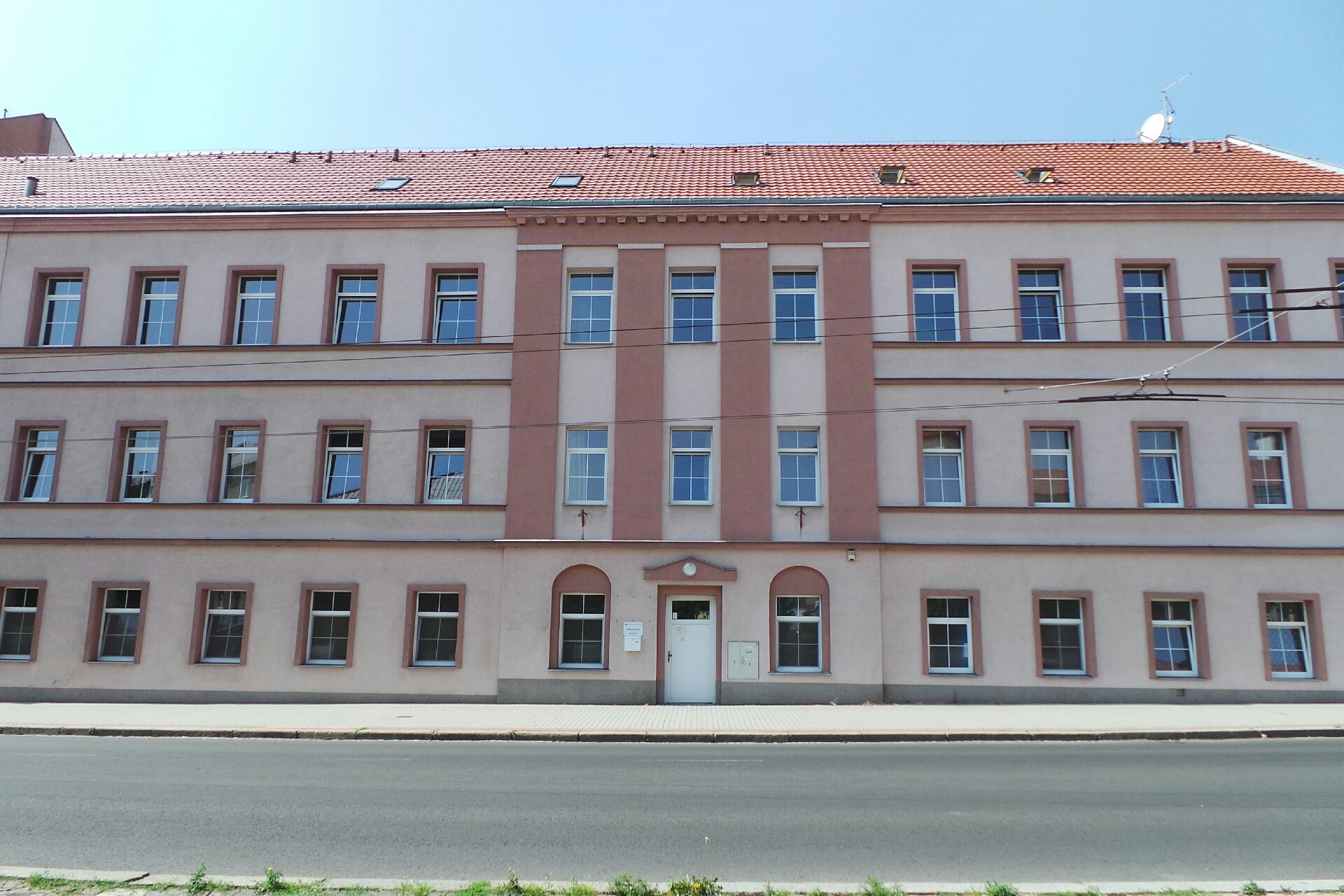 Domov mládeže - Střední škola ESOZ Chomutov