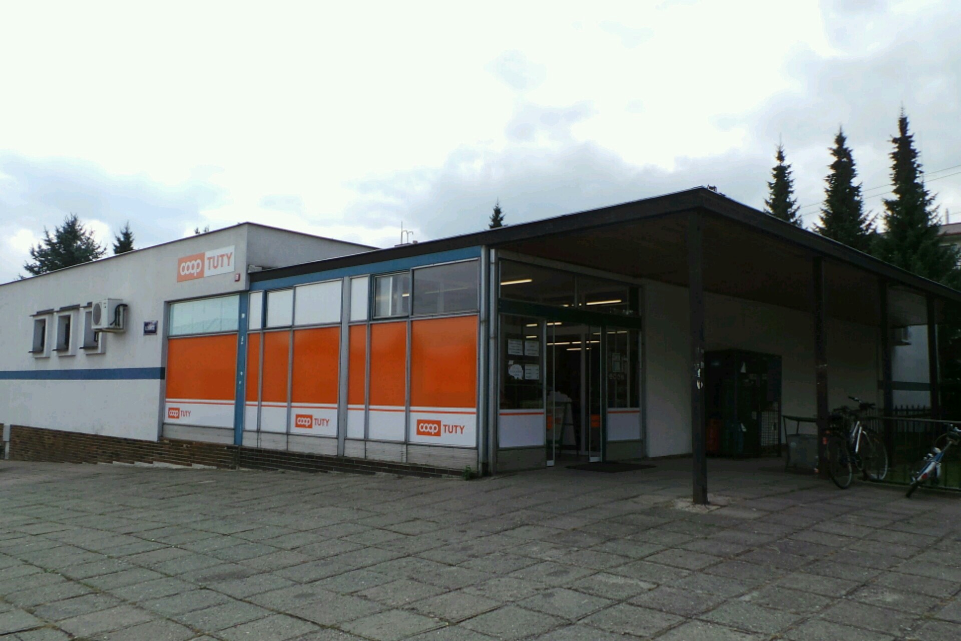 COOP Dvůr Králové n. L., družstvo