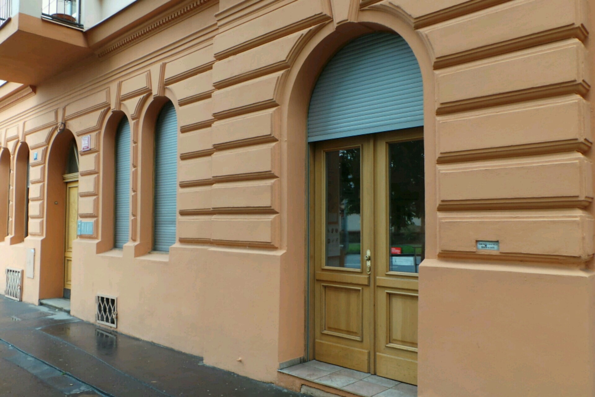 ELEKTRO-SERVIS mont, s.r.o.