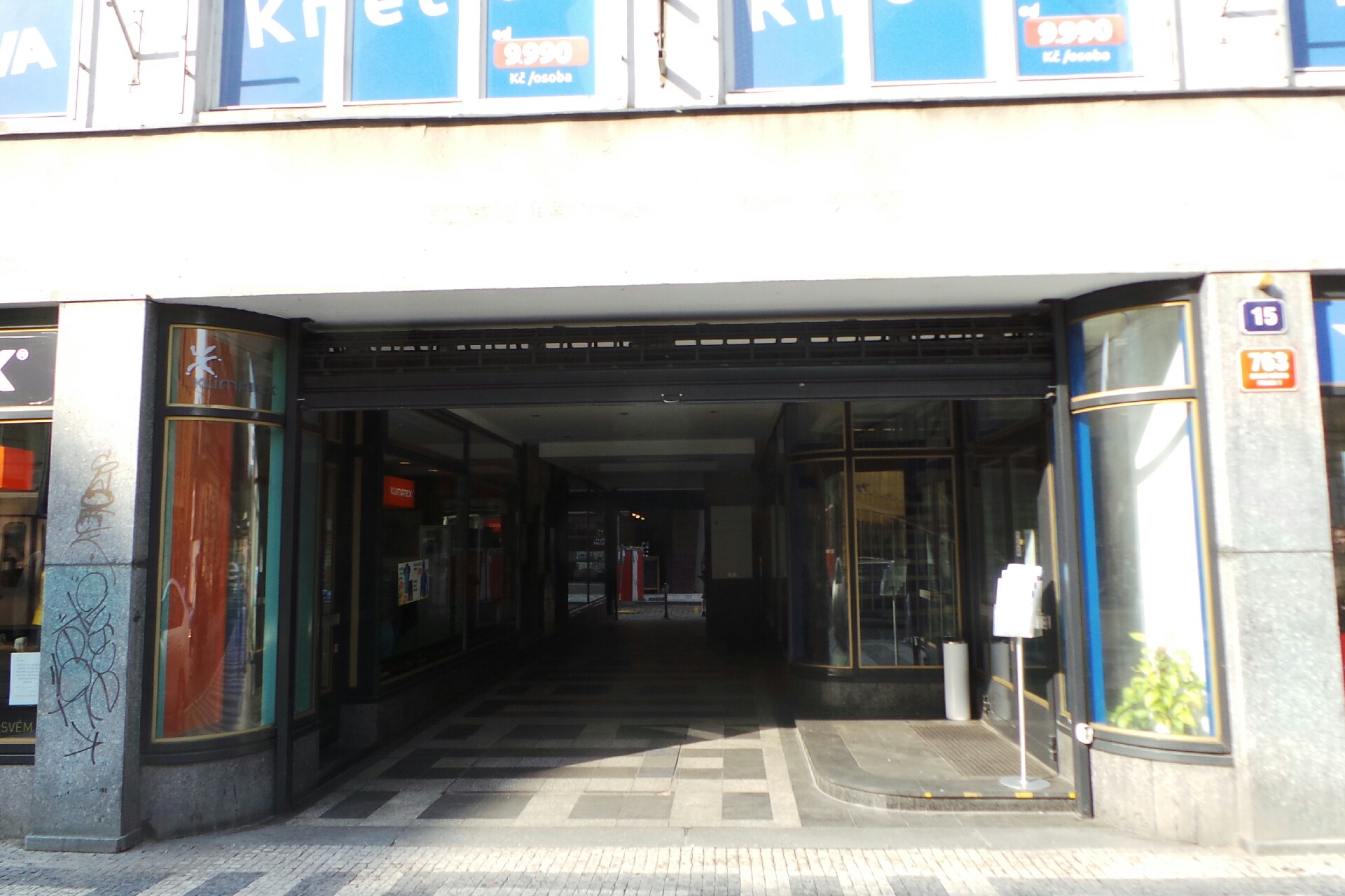 Mgr. Lenka Droscová, advokátka foto 1