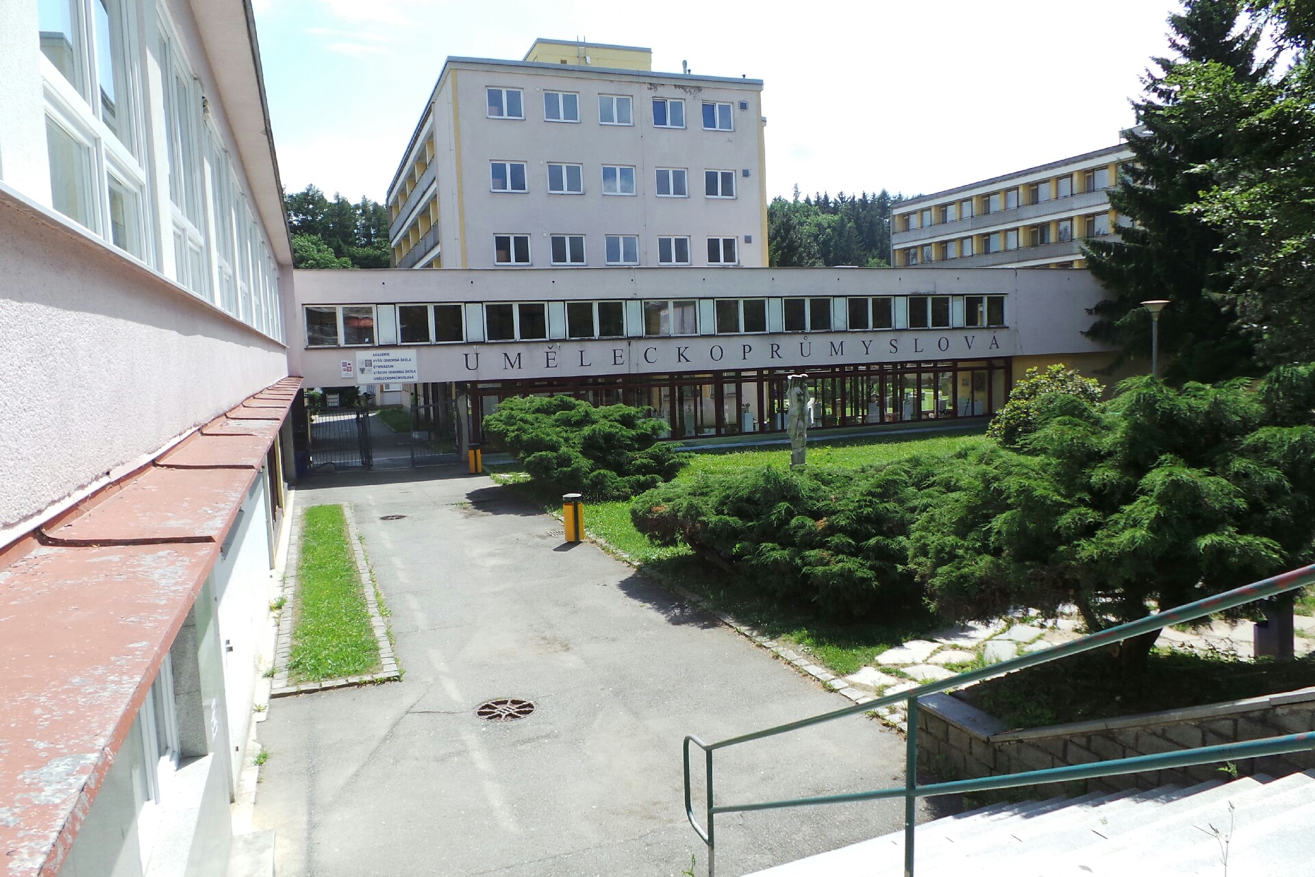 Akademie Světlá nad Sázavou, střední škola a vyšší odborná škola - domov mládeže