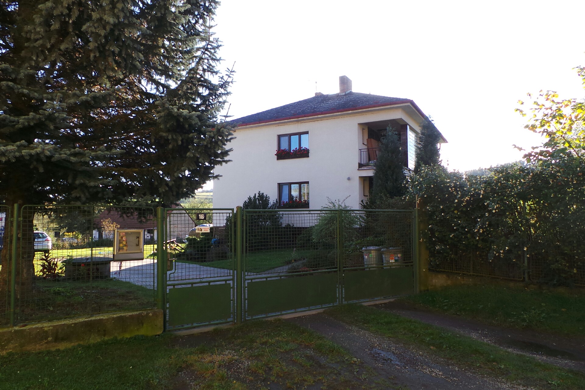 Truhlářské práce u základní školy