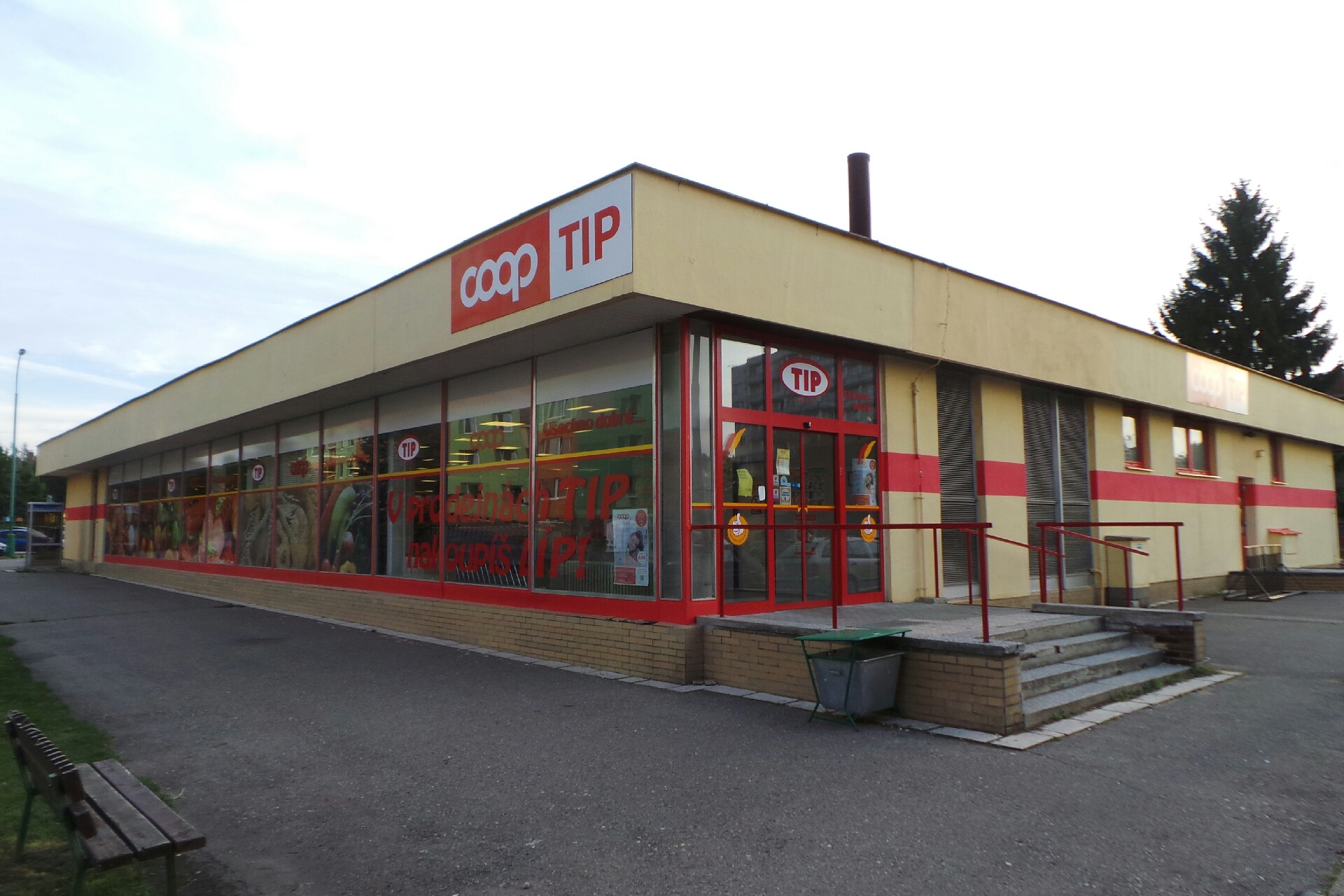 Jednota, spotřební družstvo Nová Paka - COOP