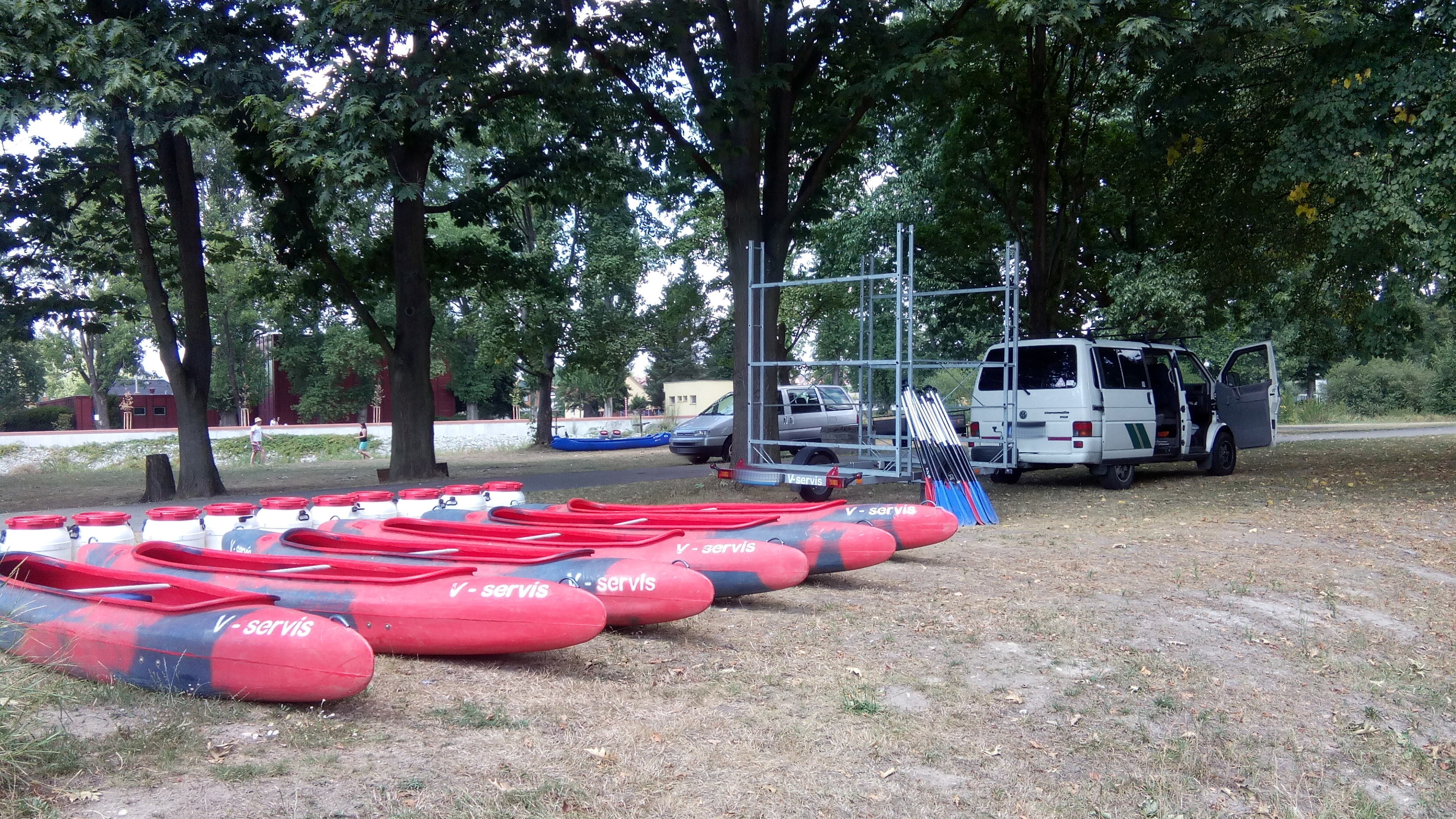 Půjčovna lodí a raftů V-servis foto 2