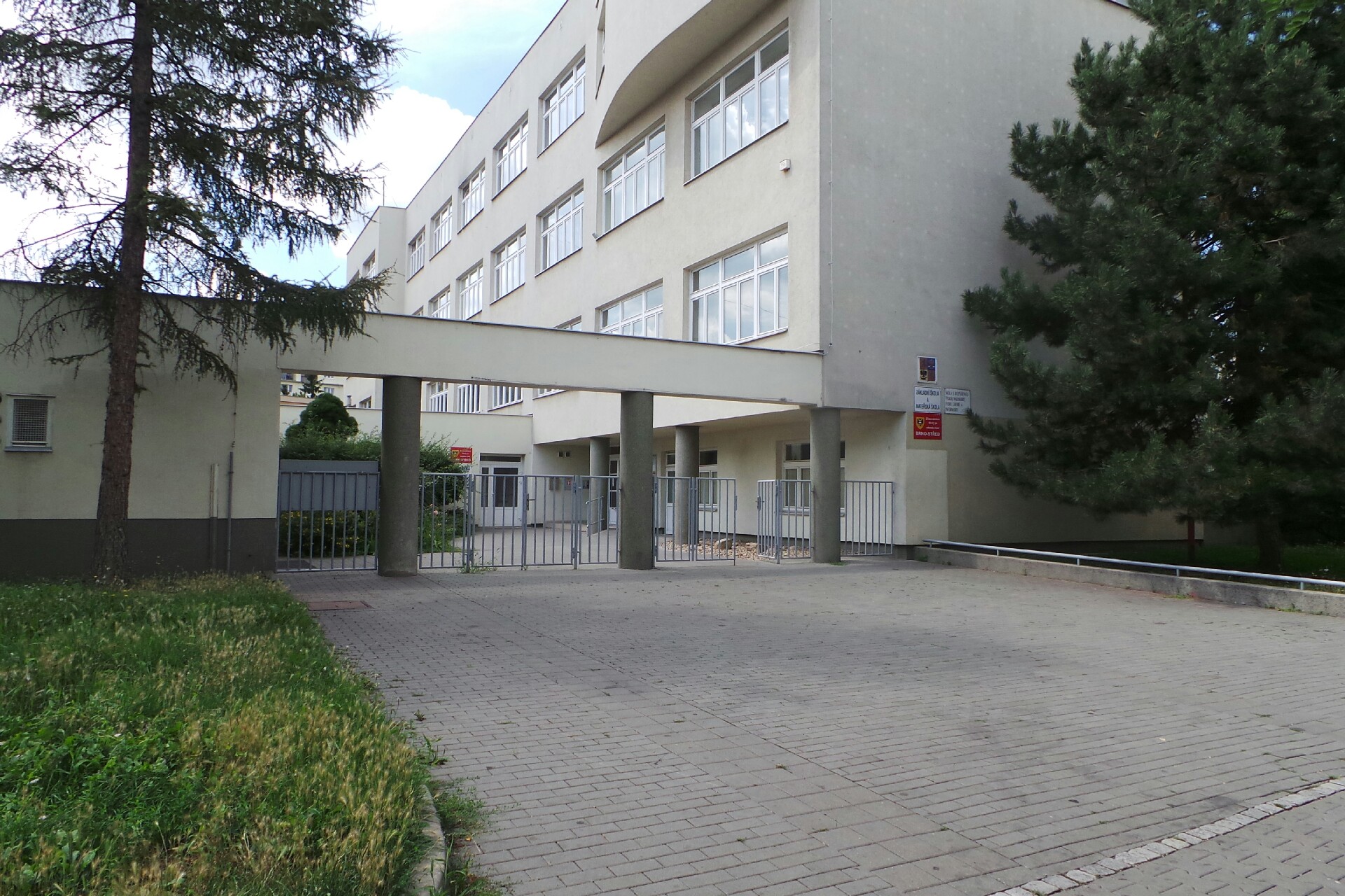 ZŠ a MŠ Brno, Křídlovická