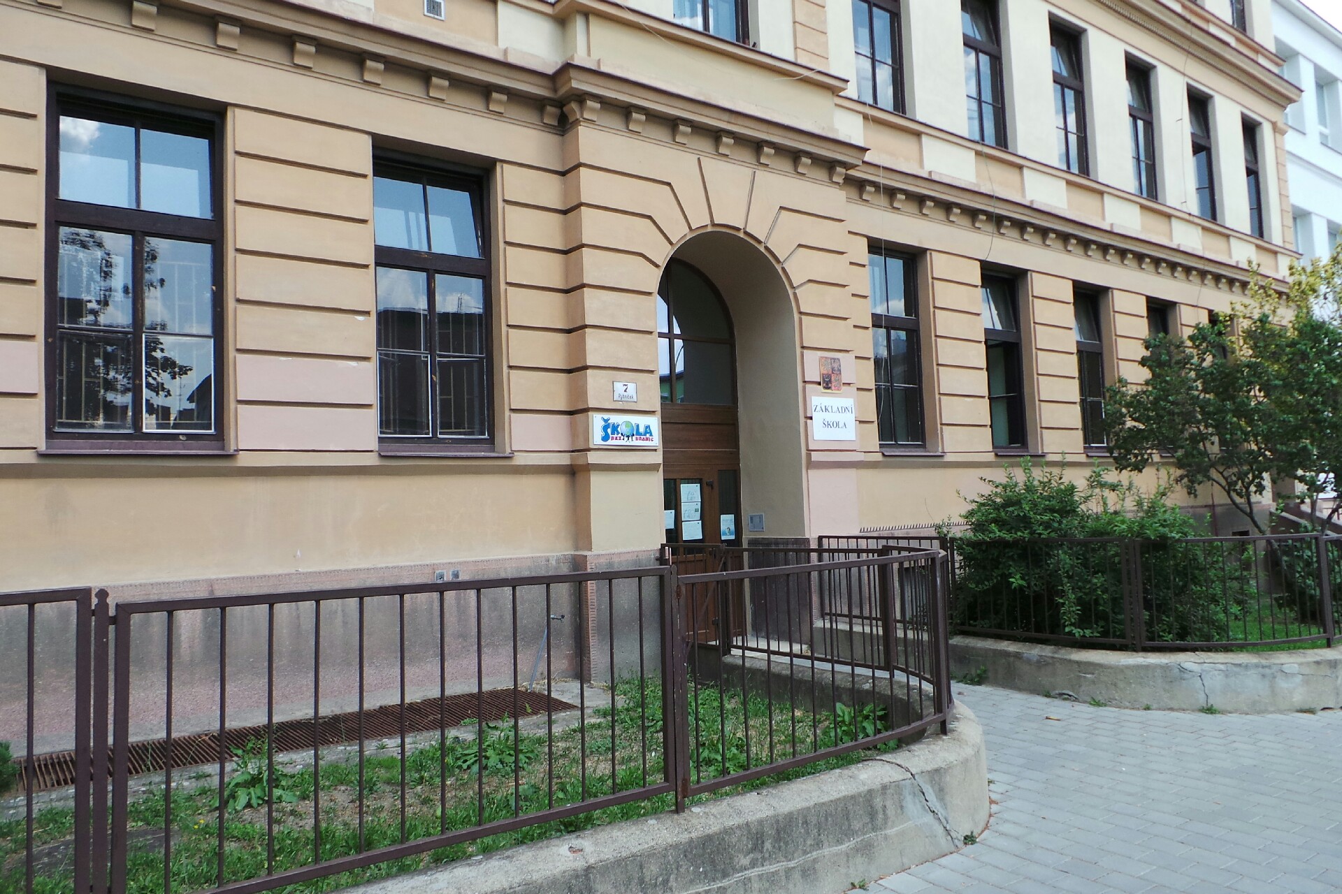 Základní škola a Mateřská škola, Brno, Staňkova 14