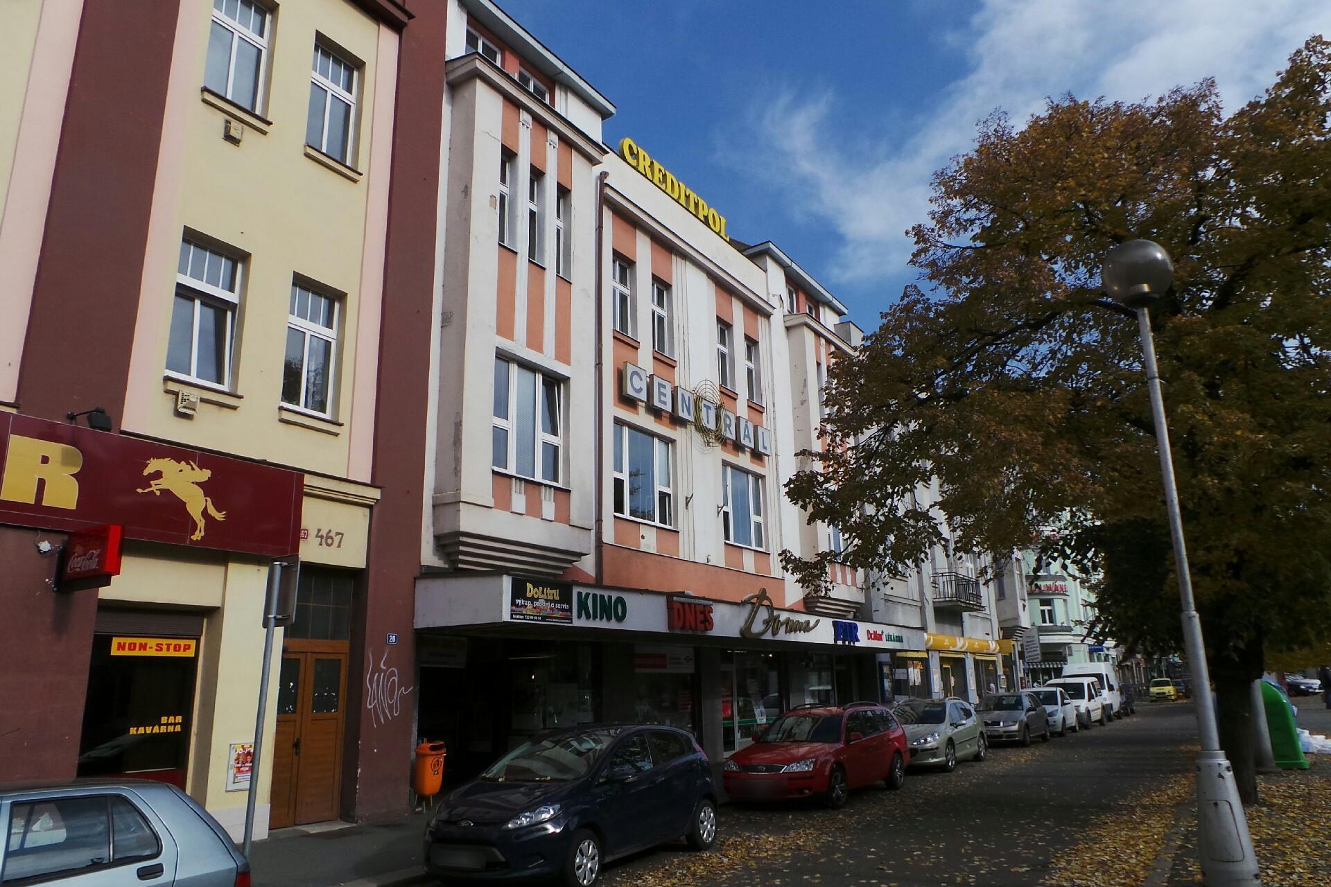 Mgr. Pavel Uhlíř, advokát