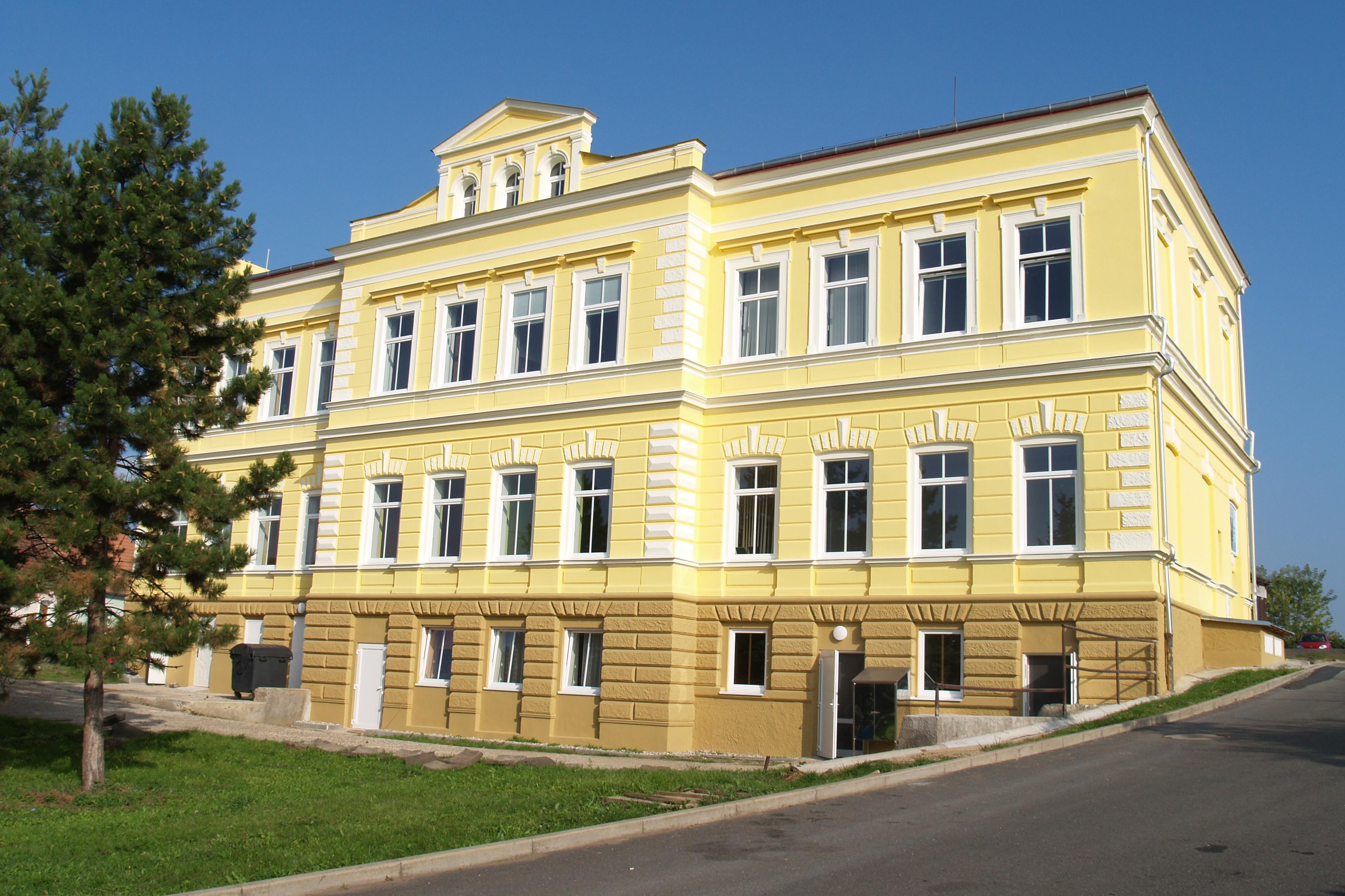 Výchovný ústav, středisko výchovné péče a střední škola Buškovice