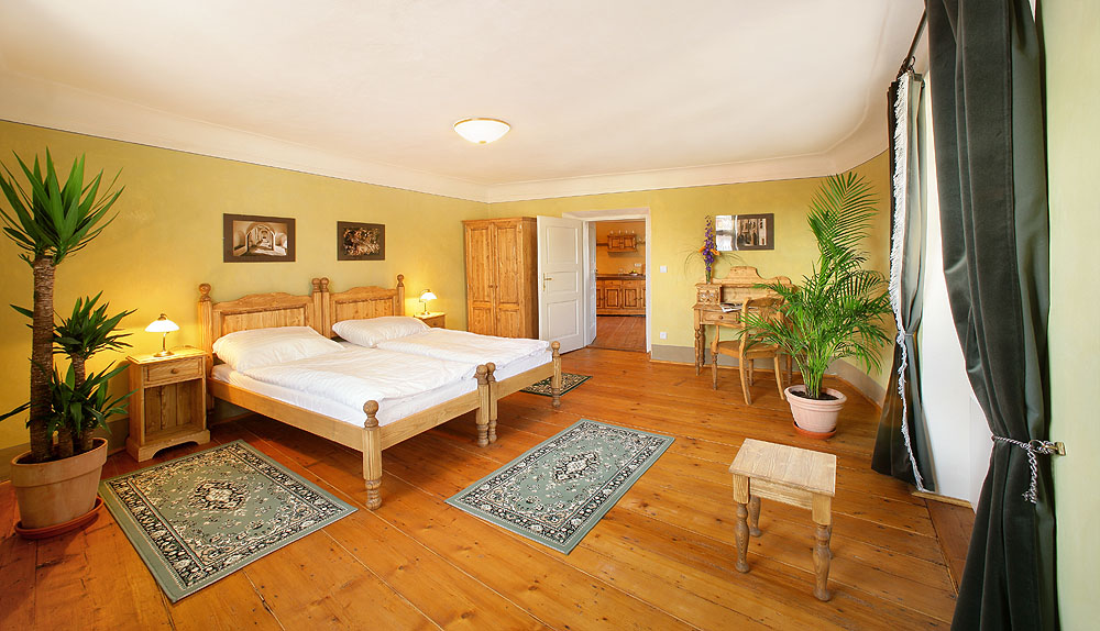 Zámecká apartmá - U TŘI HAVRANŮ foto 2