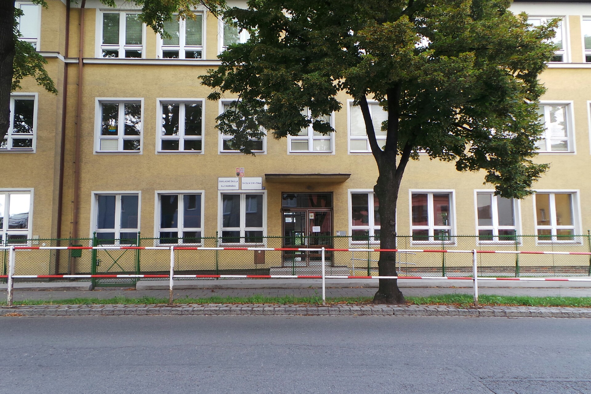 Základní škola Ilji Hurníka