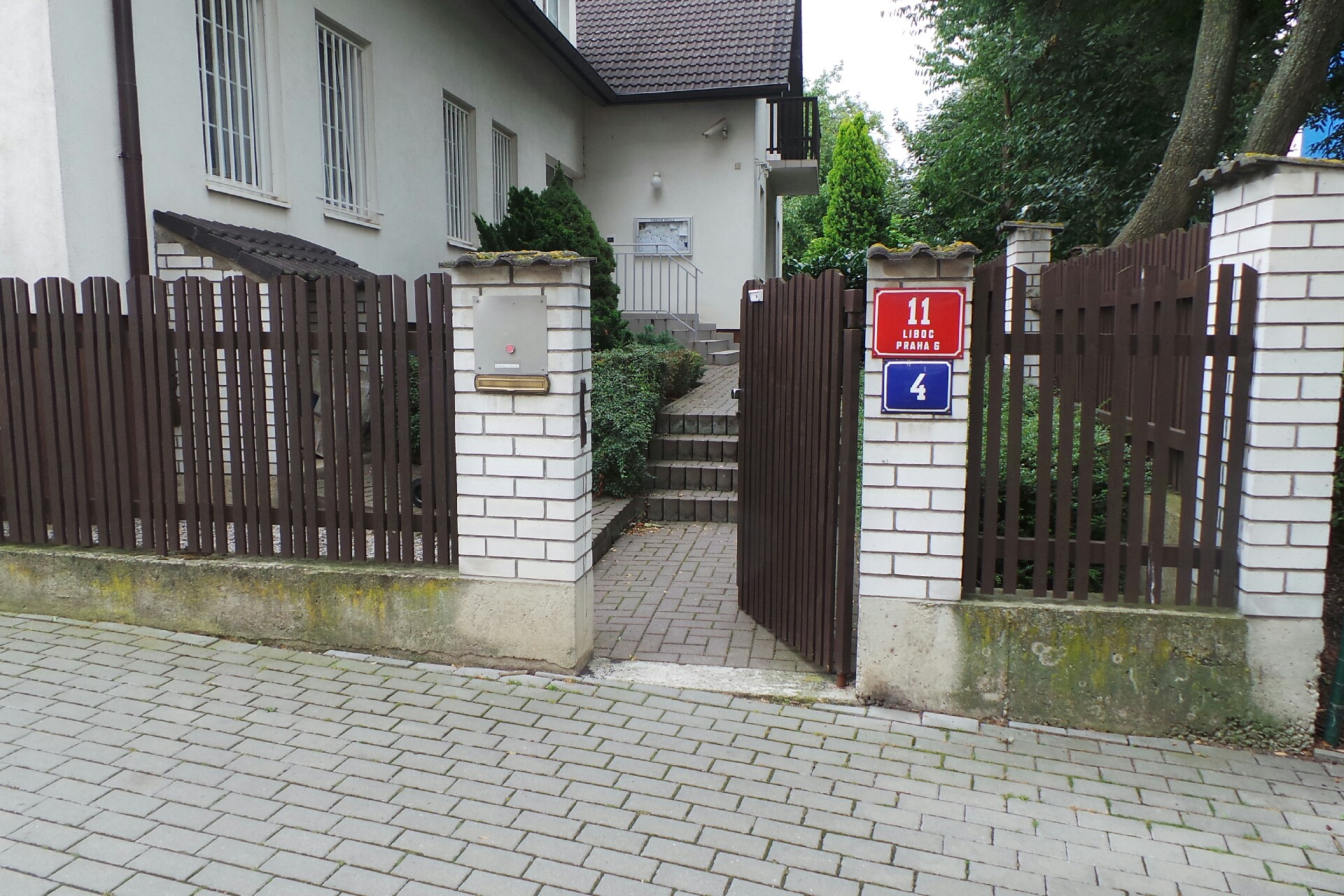 Mgr. Miroslav Faměra, advokát