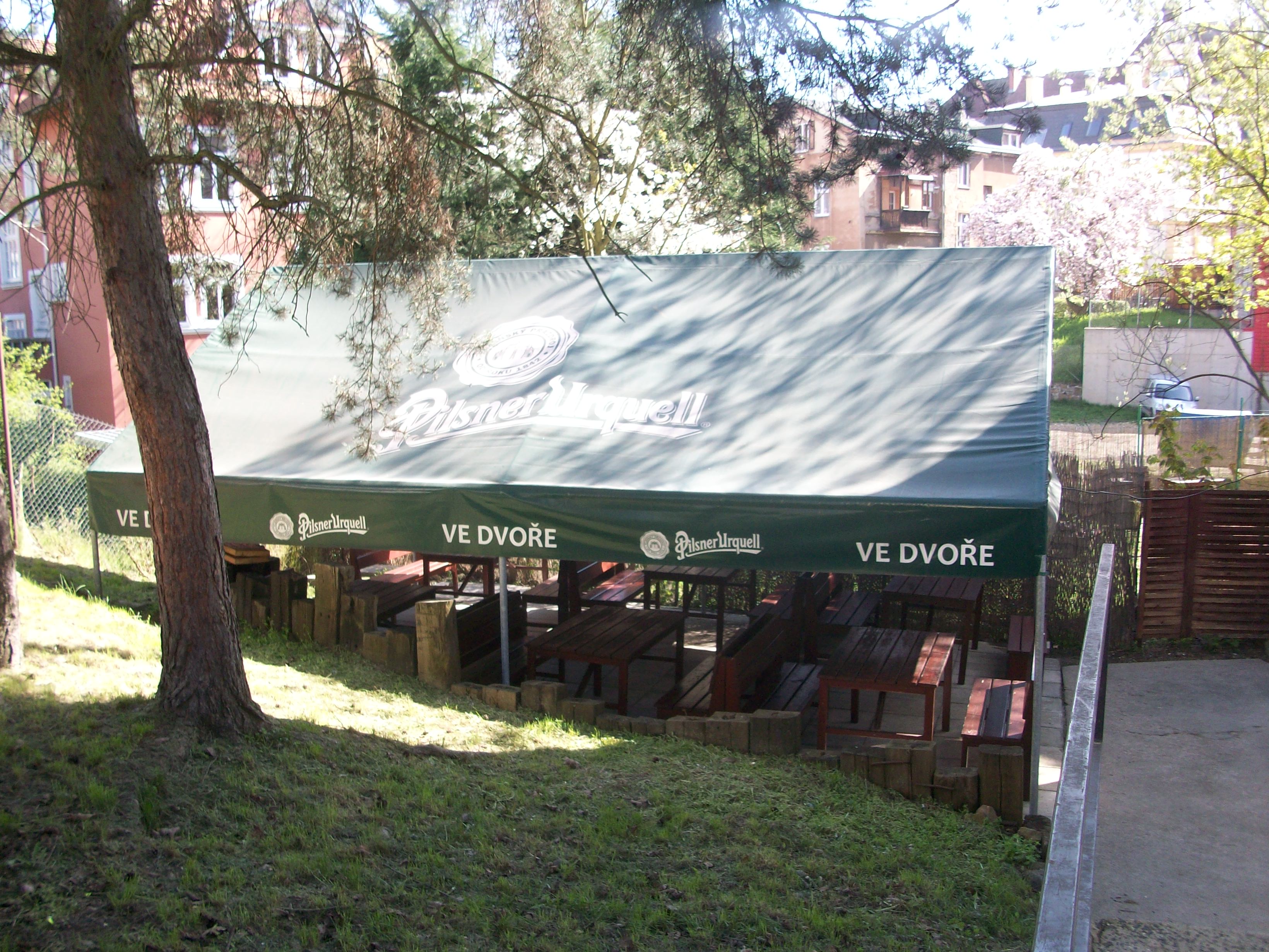 Restaurace Ve dvoře