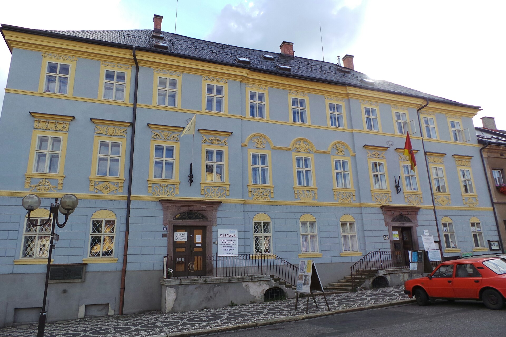 Informační centrum pro mládež Lomnice nad Popelkou