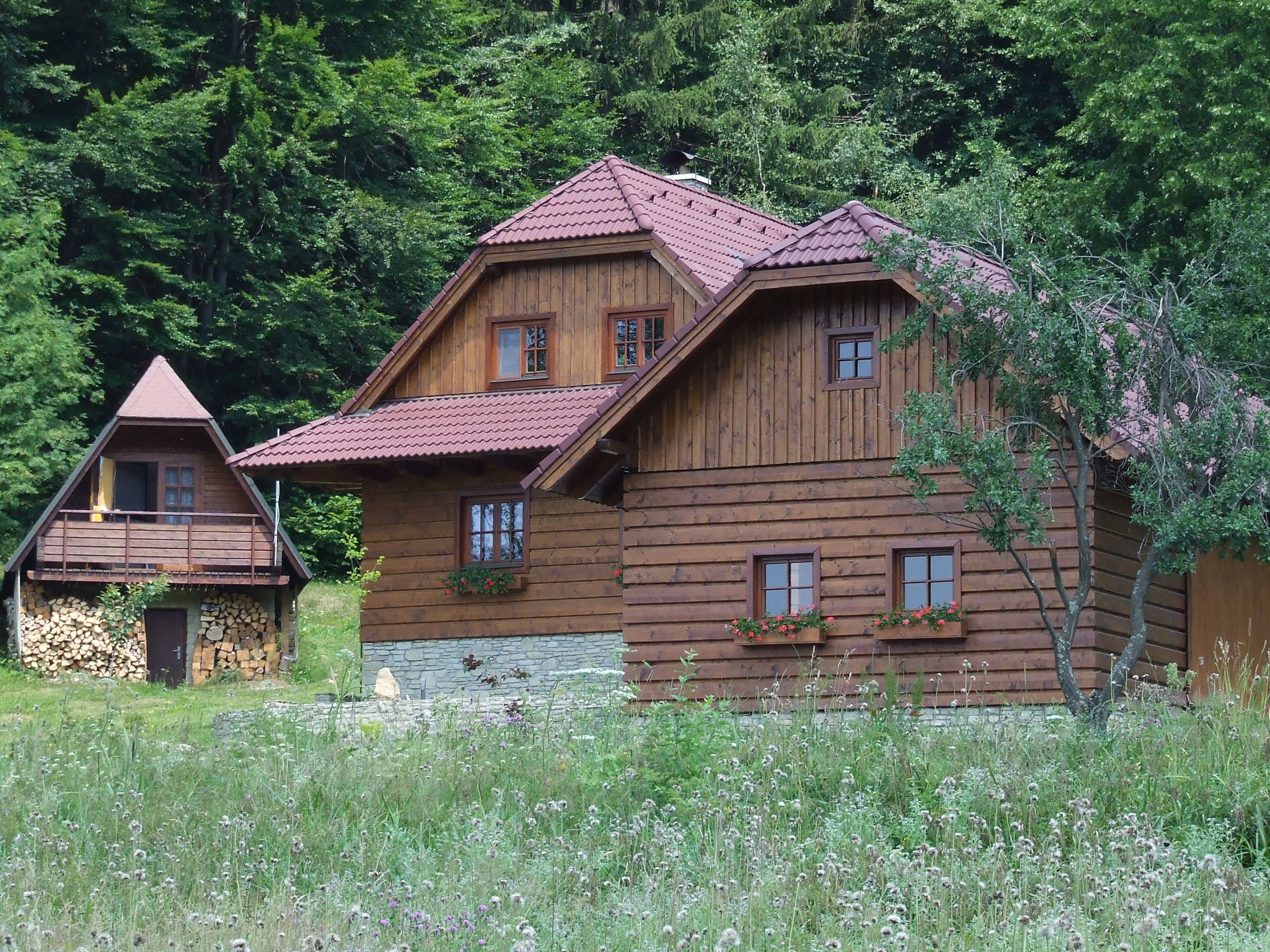 Dřevo a stavba foto 4