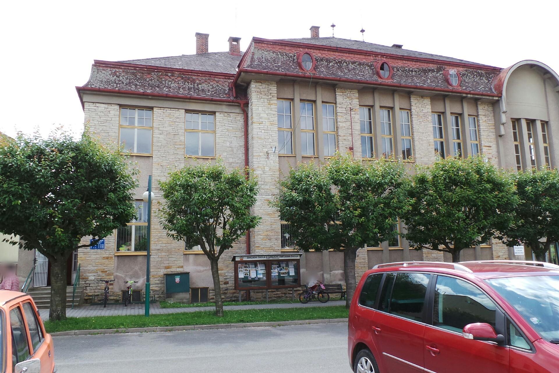 Městská knihovna Rtyně v Podkrkonoší foto 2