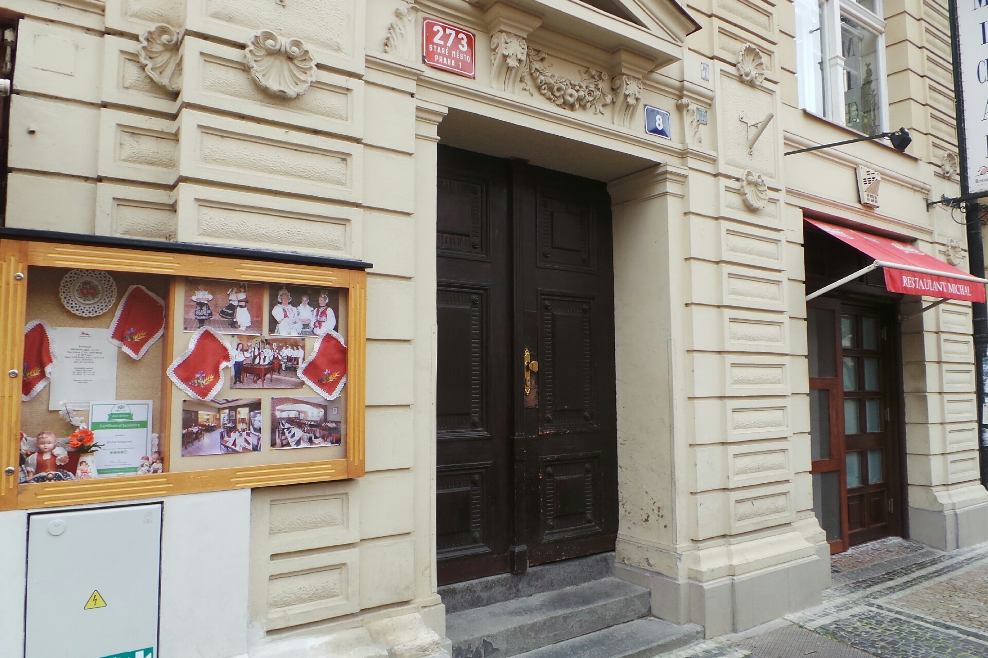 COSMOPOLITES, s.r.o.