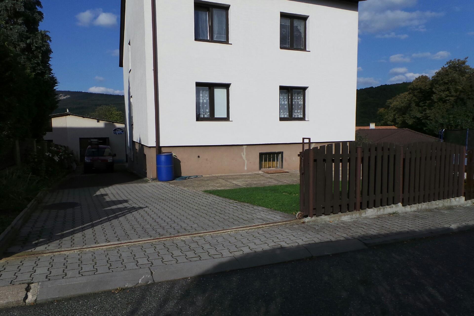 Jiří Lízner - tesařství, pokrývačství a klempířství