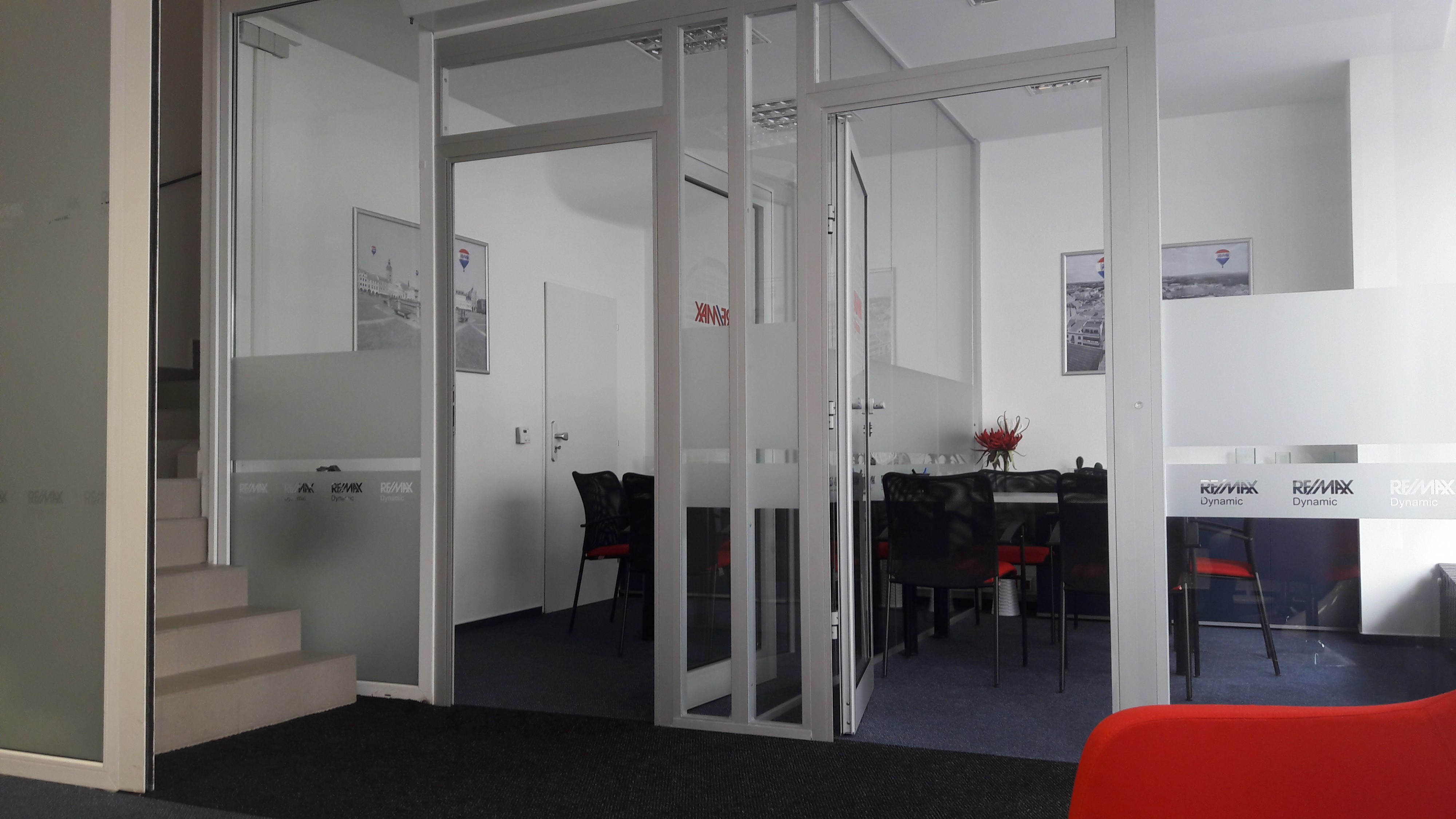 RE/MAX Dynamic foto 3