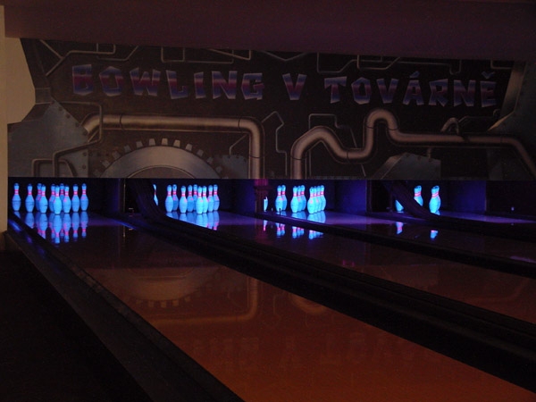 Bowling v továrně foto 2