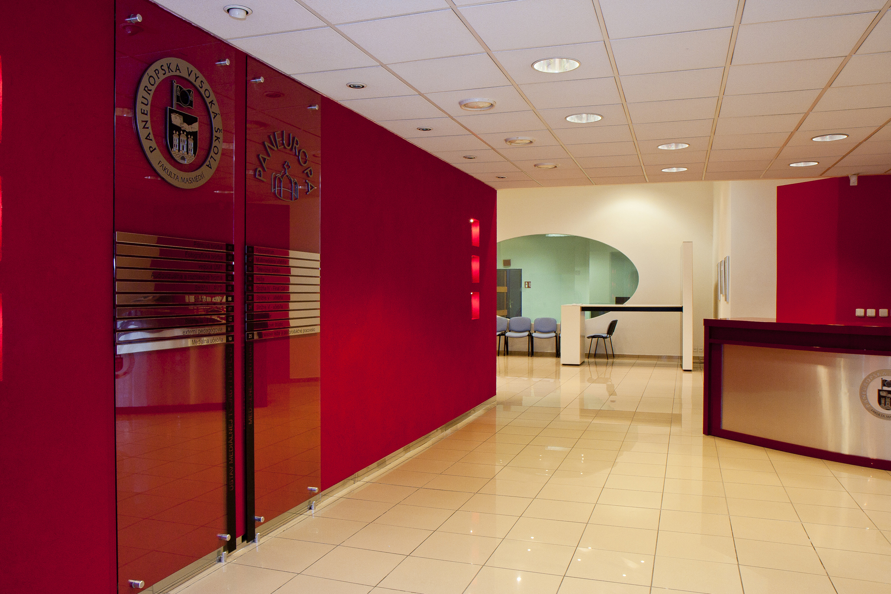 Panevropská vysoká škola foto 6