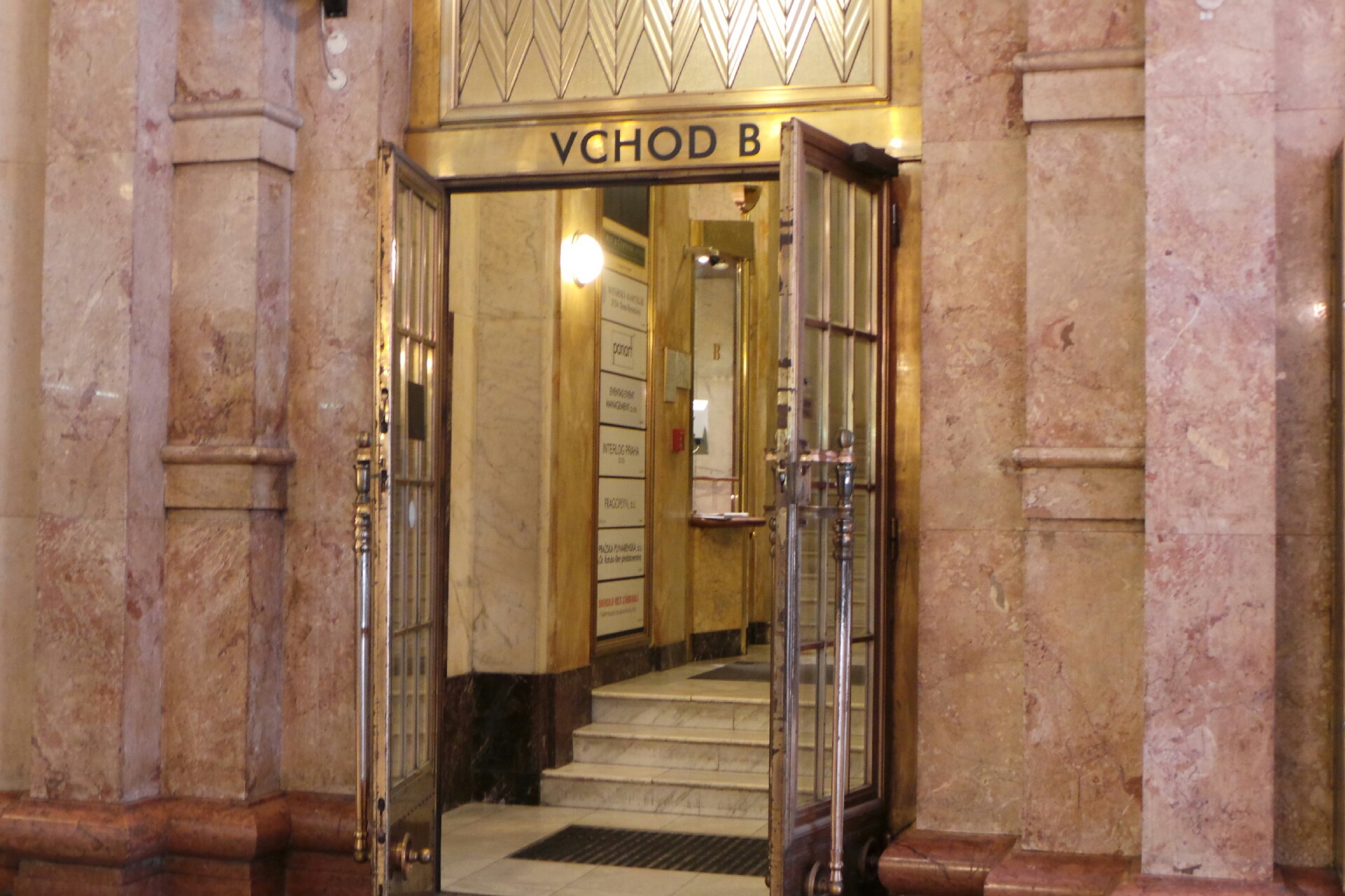 JUDr. Ilona Remešová