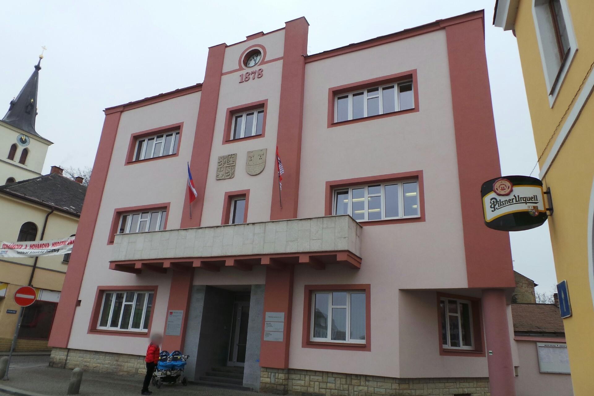 Skuteč - městský úřad