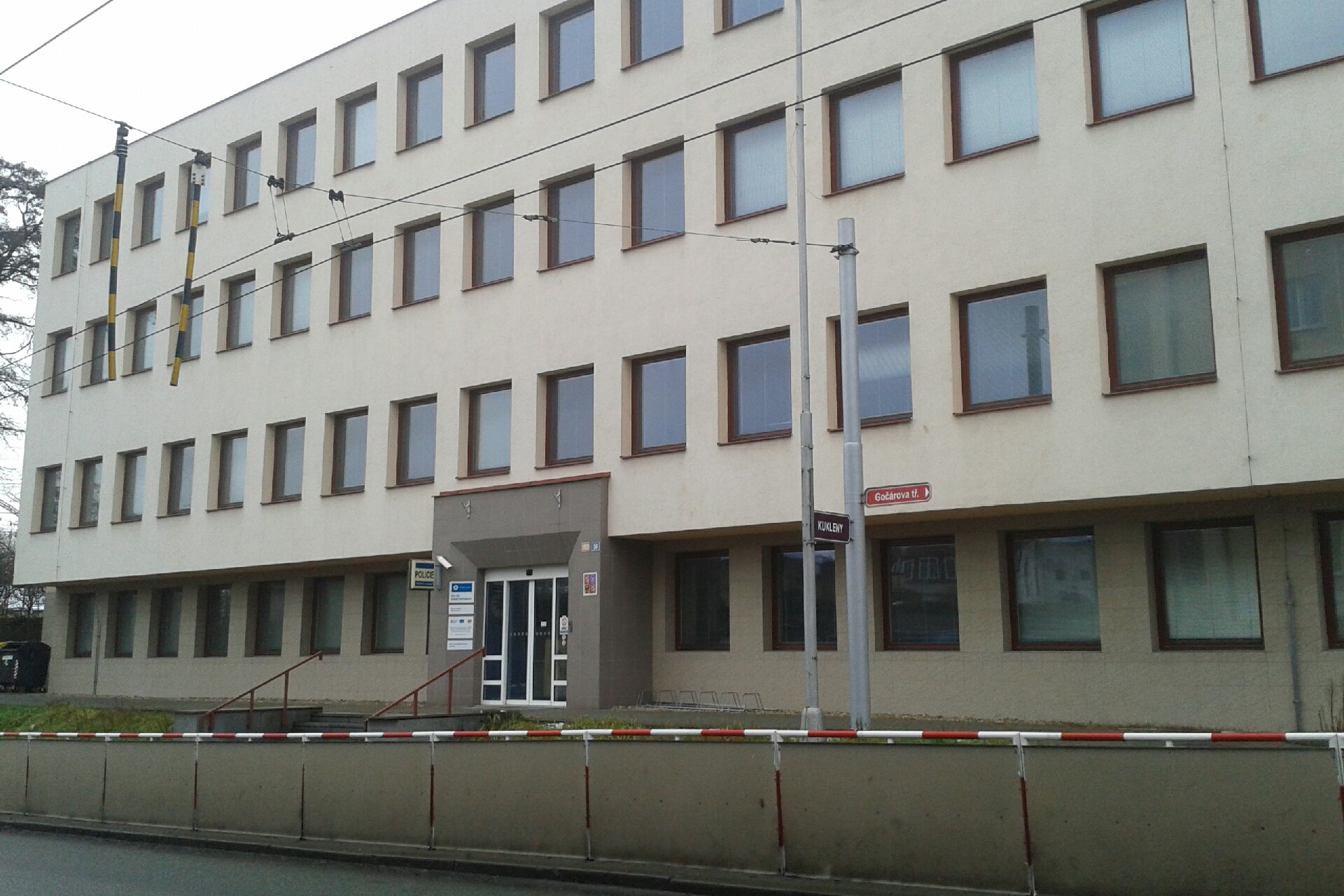 Policie ČR - Obvodní oddělení Hradec Králové 1 foto 2