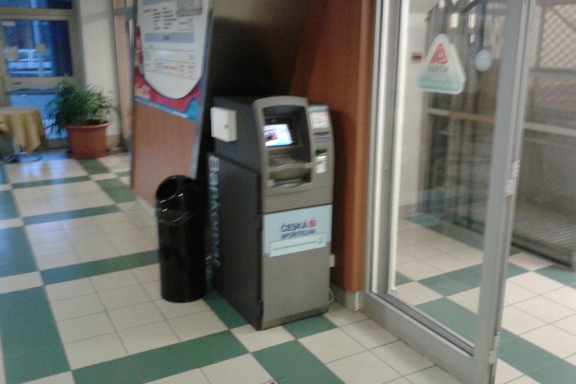 Bankomat České spořitelny foto 1