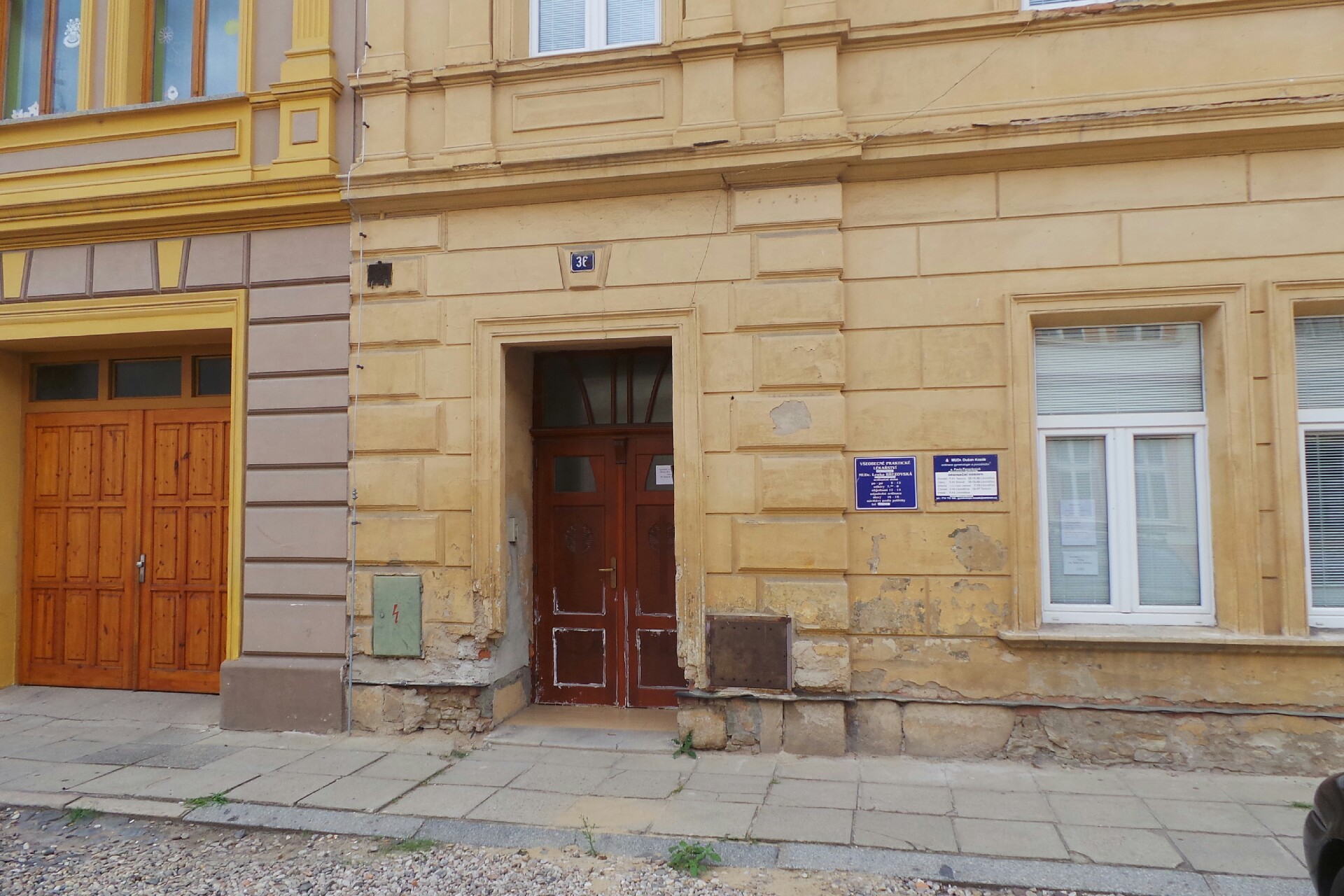 MUDr. Lenka Březovská