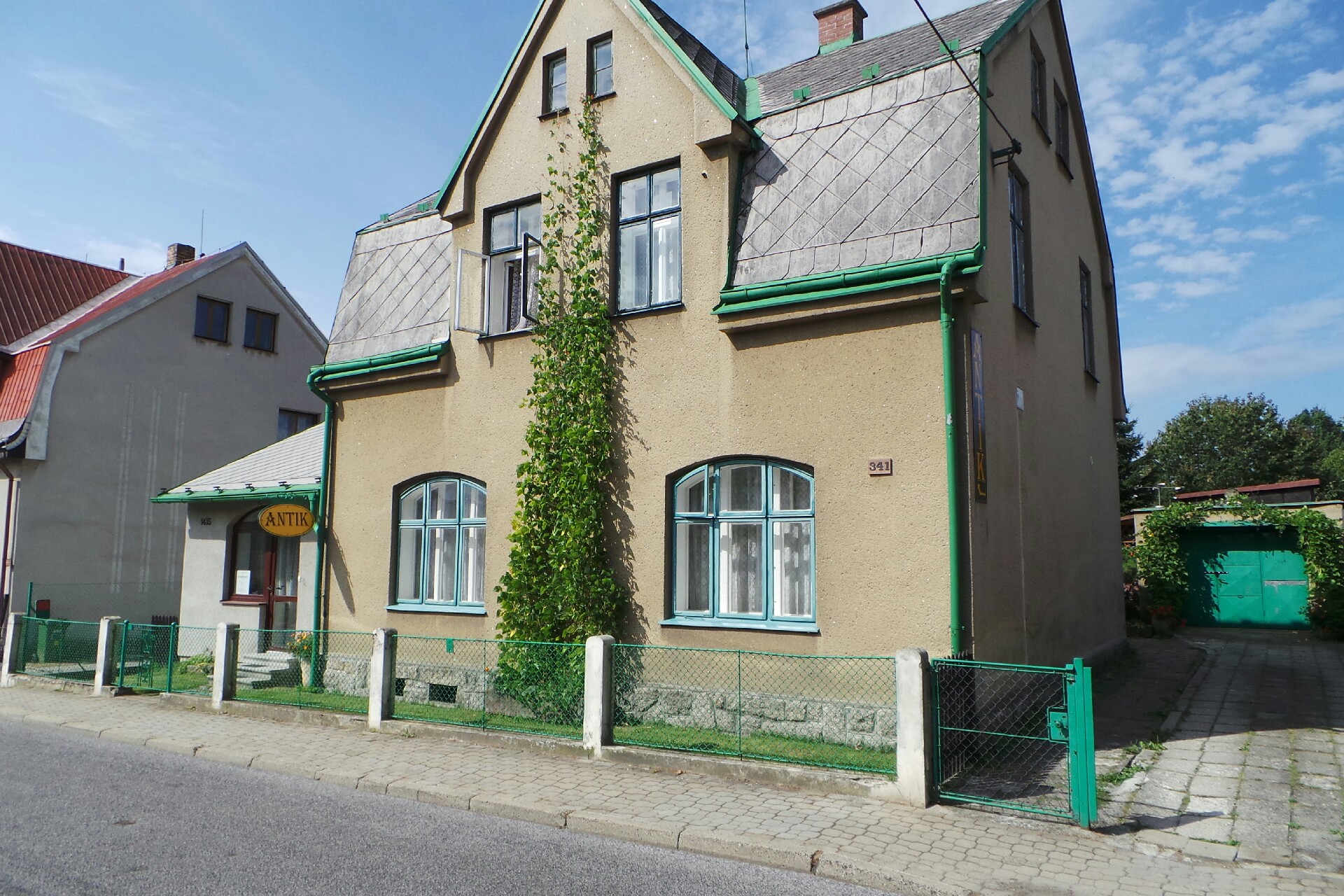 STAROŽITNOSTI Marcel Procházka