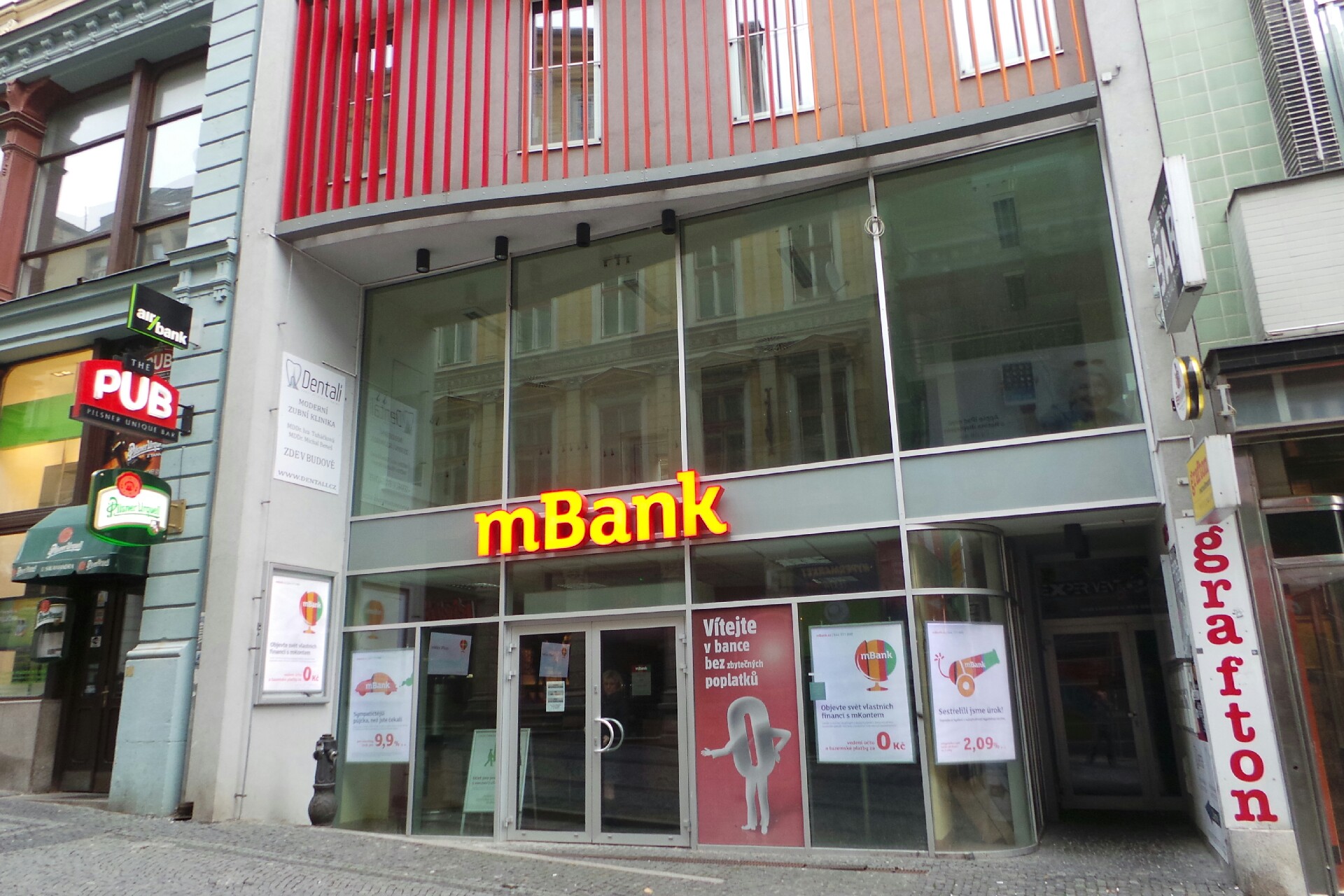 MDDr. Iva Tuháčková - Zubní klinika Dentali