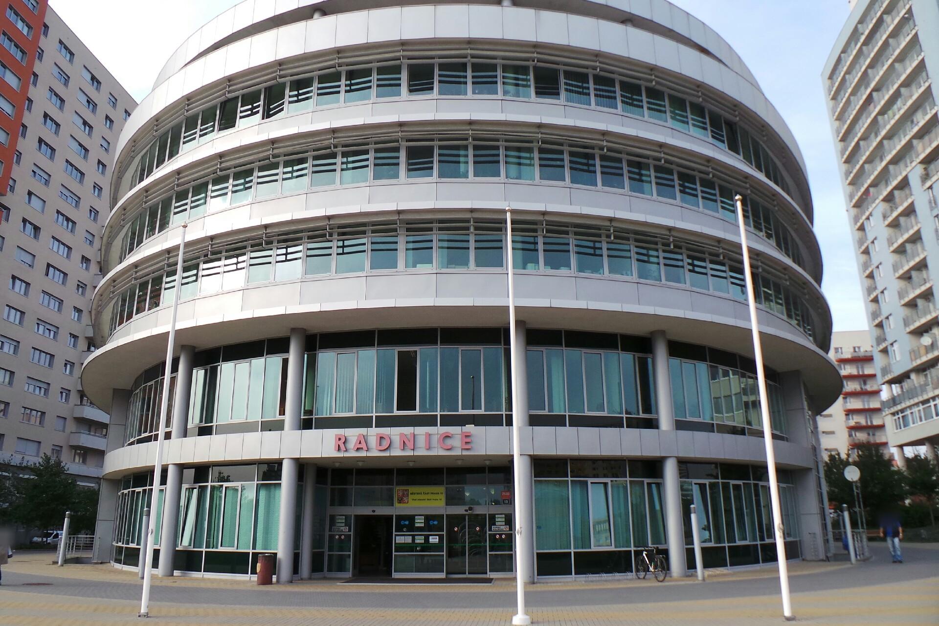 ÚMČ Praha 13 - Odbor ekonomický