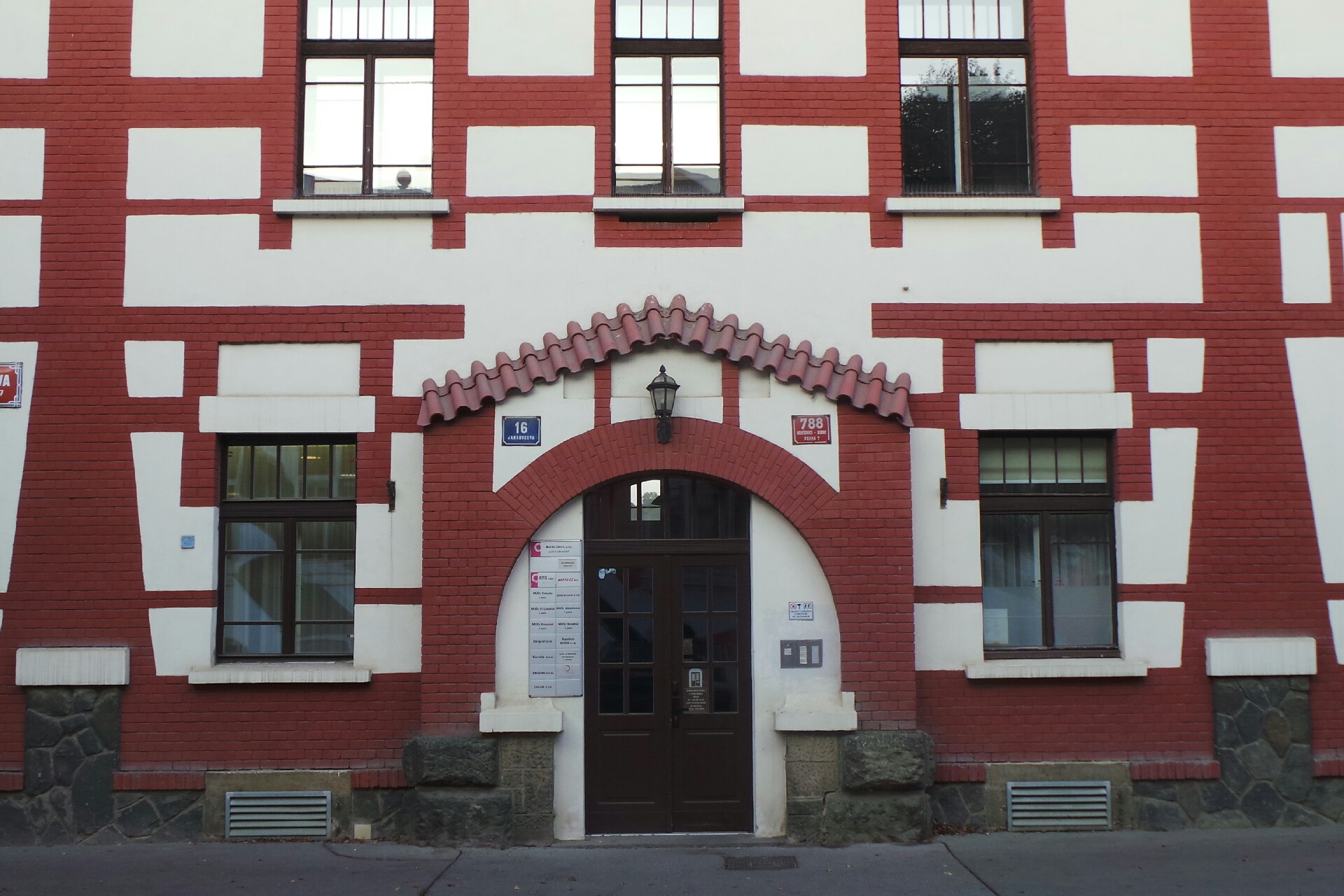 MUDr. Adel El-Lababidi