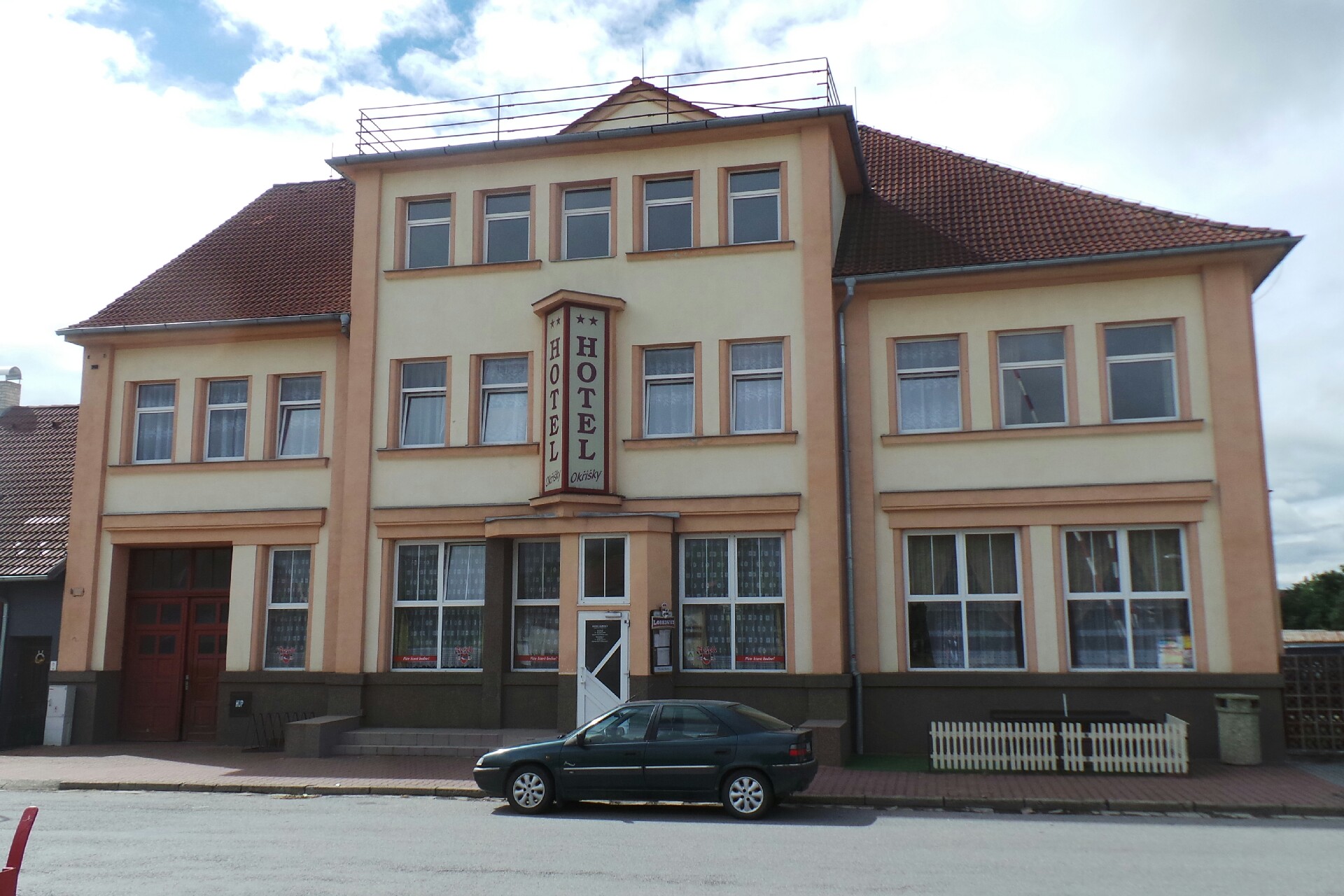 Hotel Okříšky