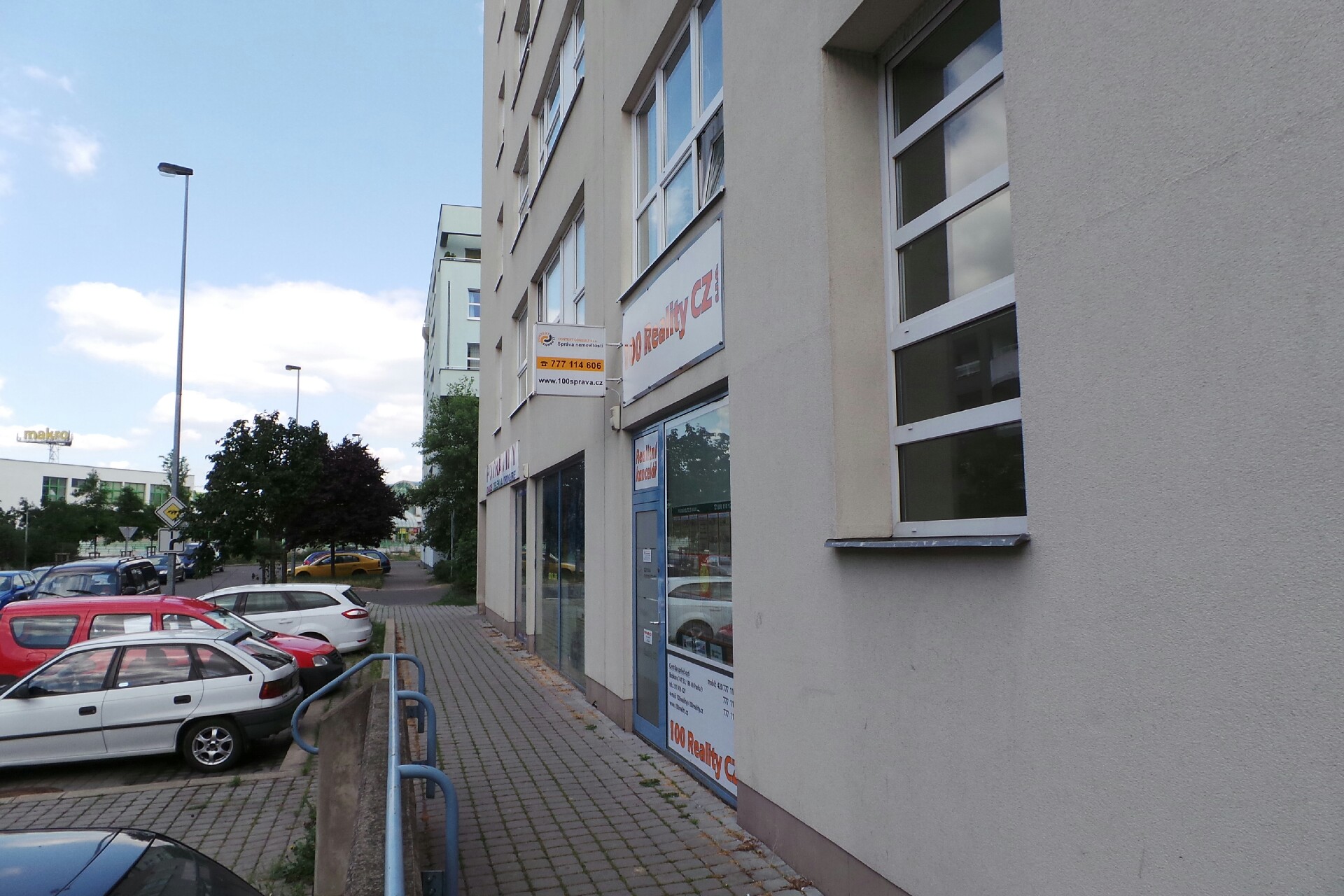 100 REALITY s.r.o.