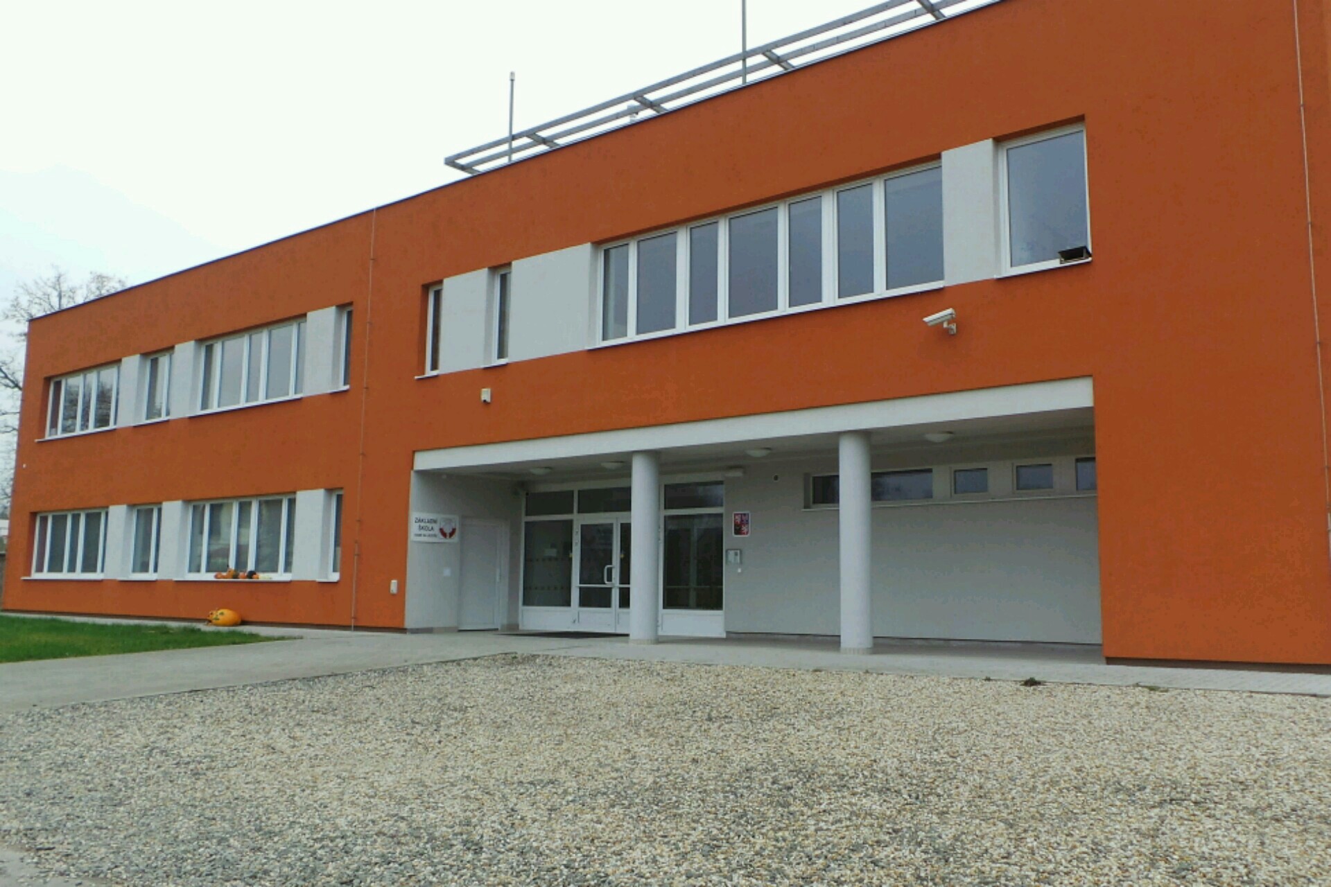 Dětský domov se školou, základní škola a školní jídelna,Hamr na Jezeře, Školní 89