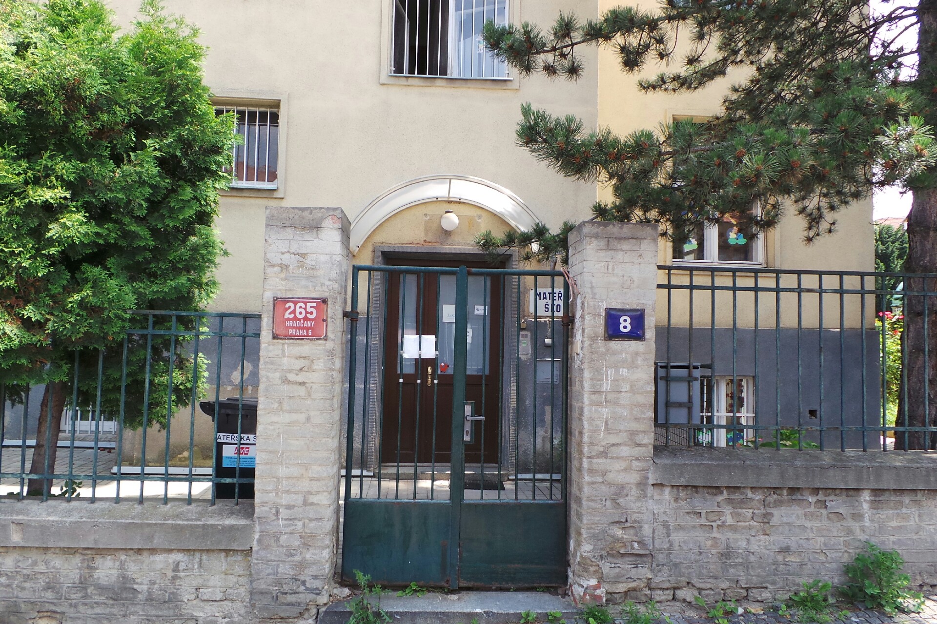 ZŠ a MŠ náměstí Svobody